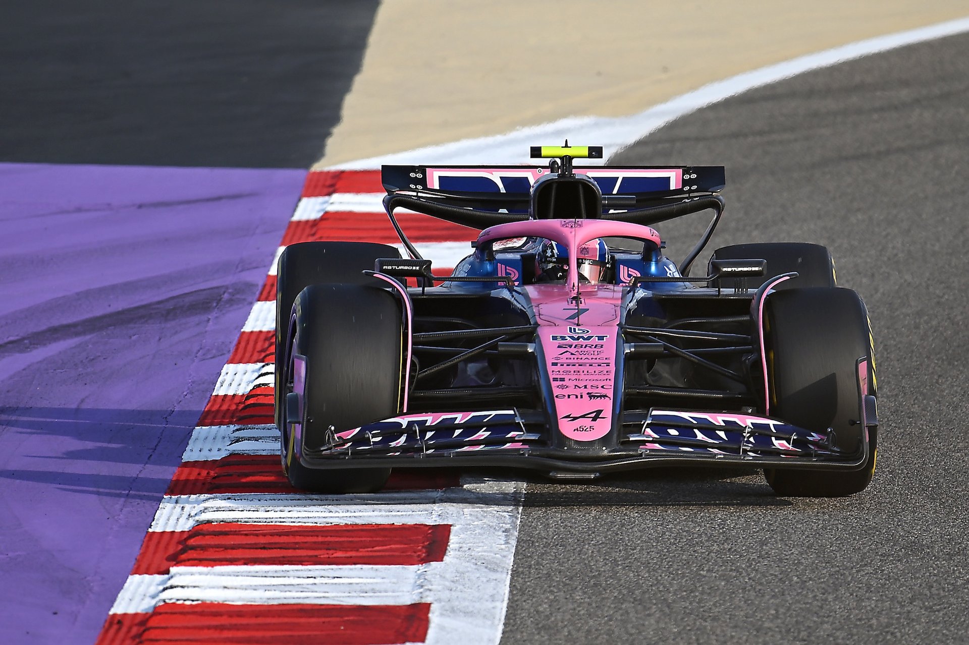 Bwt Alpine Formula One Team Crée La Surprise À Bahreïn : Gasly 5E, Doohan Tout Proche De La Q3 10 Bwt Alpine Formula One Team A525 Gasly Doohan Grand Prix De Bahreïn Qualifications 2025