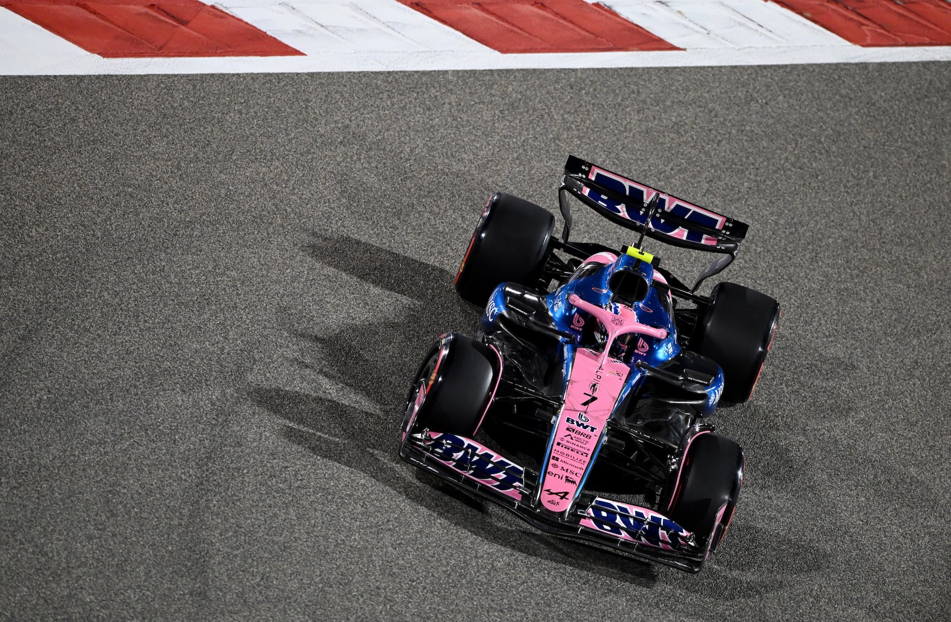 Bwt Alpine Formula One Team Crée La Surprise À Bahreïn : Gasly 5E, Doohan Tout Proche De La Q3 13 Bwt Alpine Formula One Team A525 Gasly Doohan Grand Prix De Bahreïn Qualifications 2025