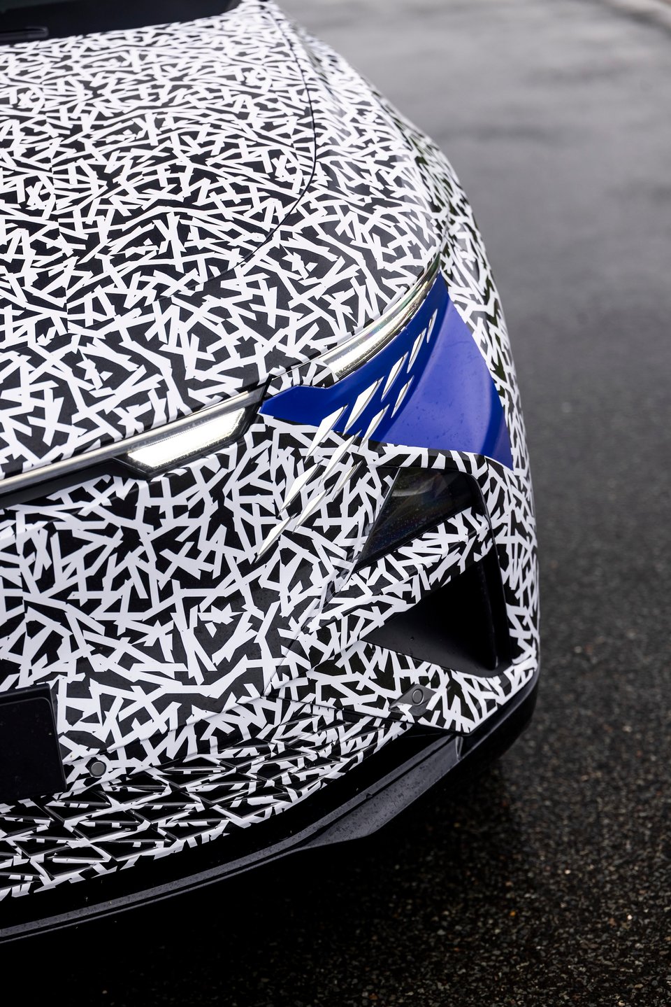 Alpine A390 : Derniers Galops D'Essai Avant La Grande Révélation Le 27 Mai 2025 7 Essais Alpine A390 Complexe Michelin De Ladoux