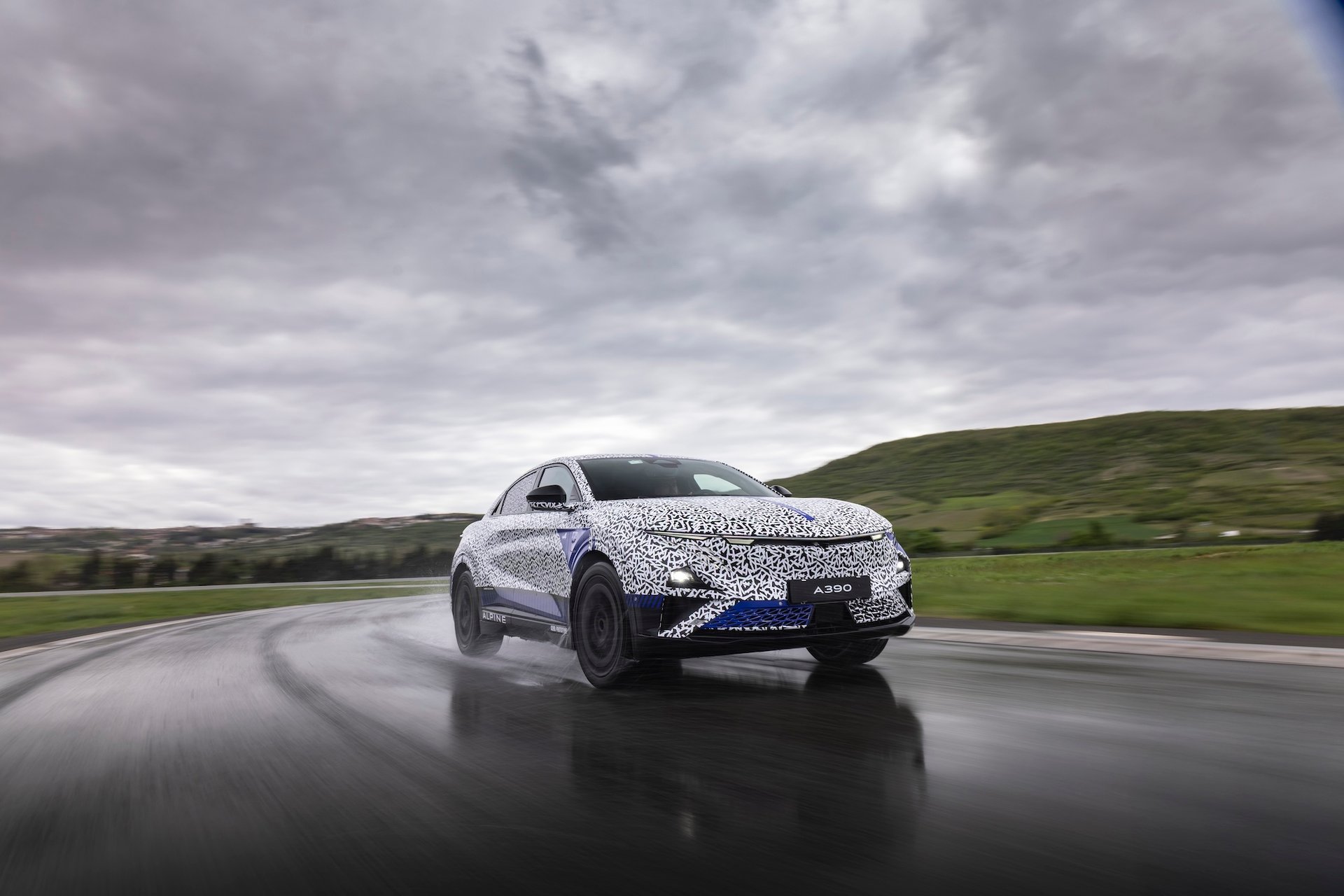 Alpine A390 : Derniers Galops D'Essai Avant La Grande Révélation Le 27 Mai 2025 27 Essais Alpine A390 Complexe Michelin De Ladoux
