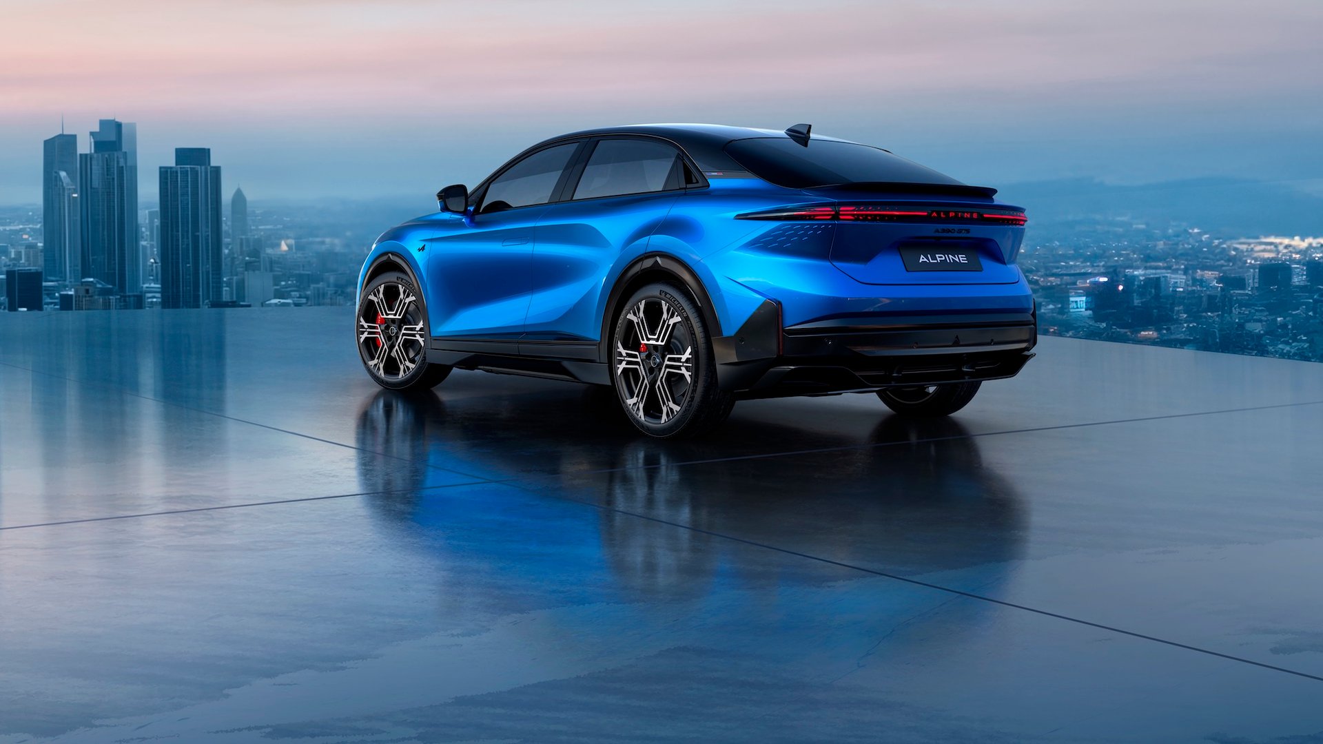Alpine A390 Révélation 27 Mai 2025 Dieppe World Premiere Vue Extérieure Fastback Électrique