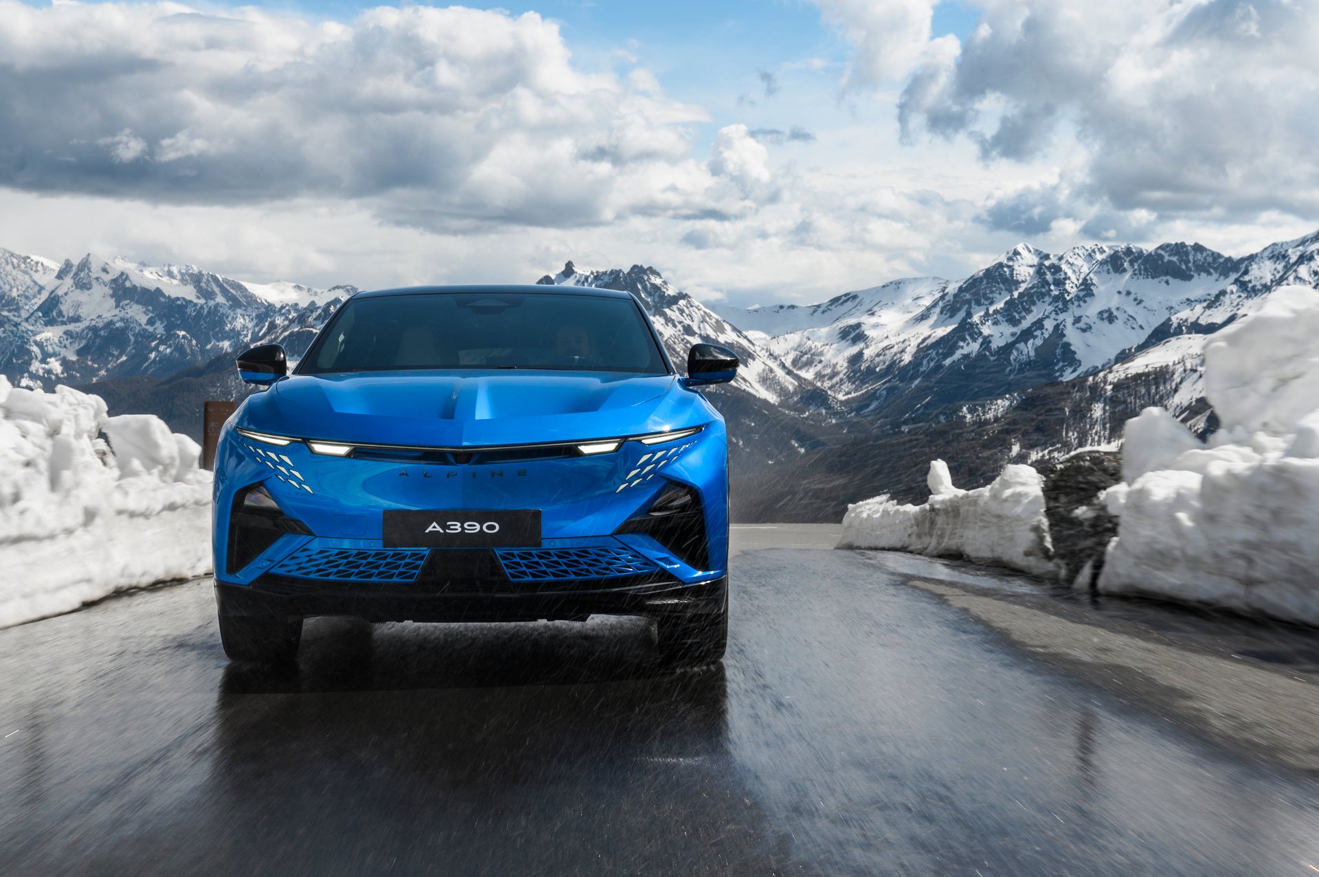 Alpine A390