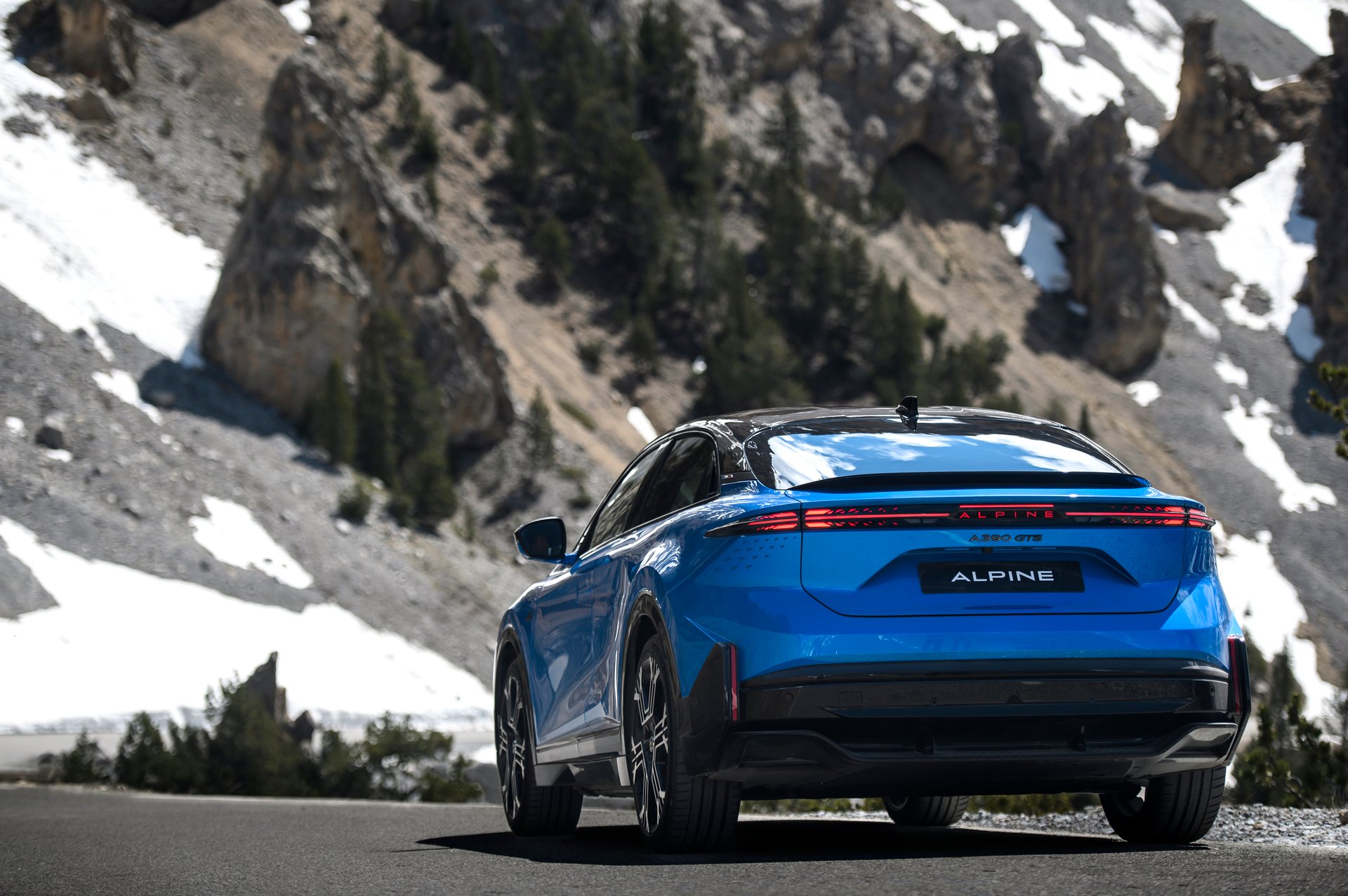 Alpine A390