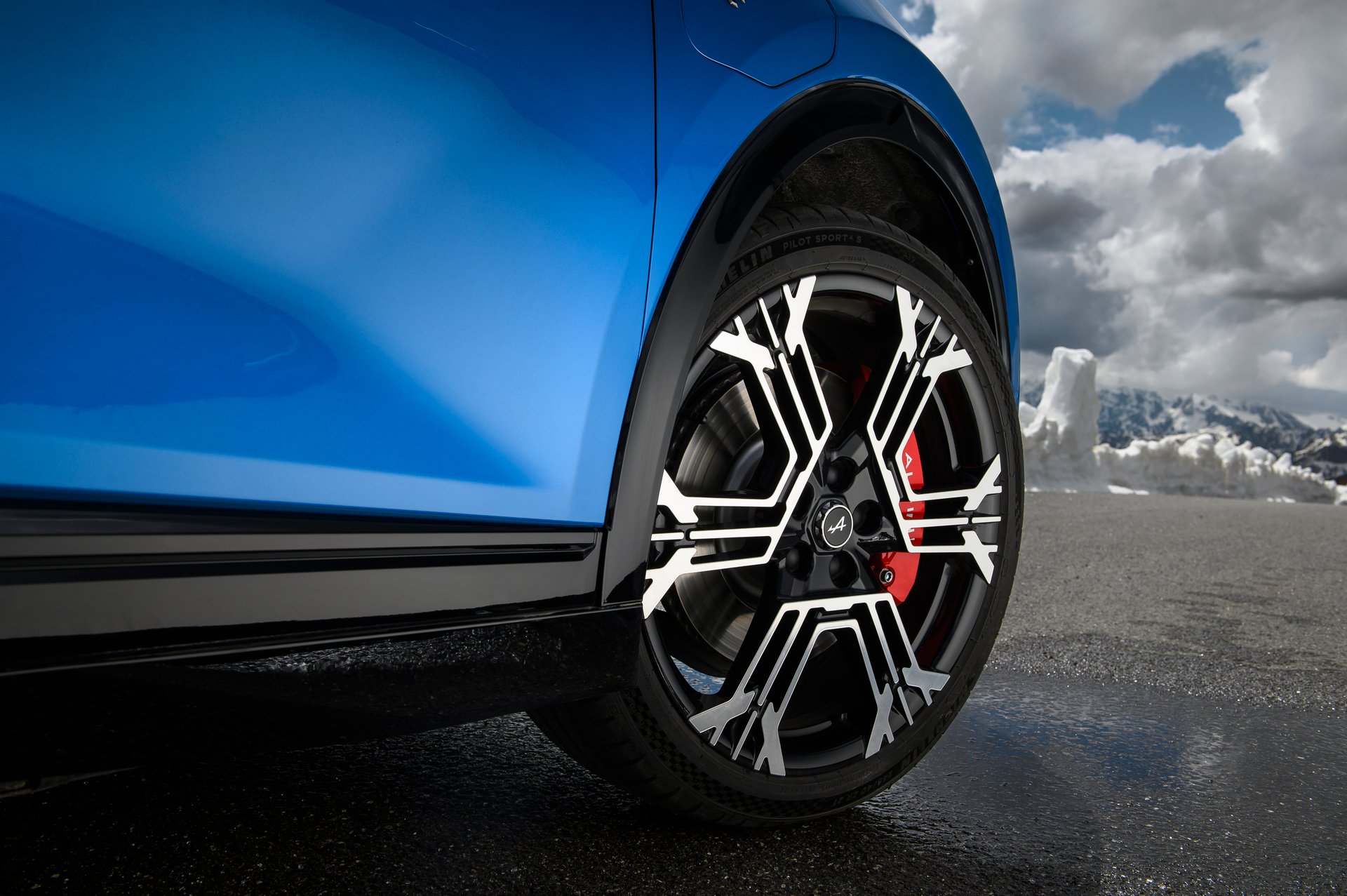 Alpine A390 (2025) : Fiche Technique, Équipements, Prix – La Réponse Française Aux Suv Électriques Premium 19 Alpine A390 Revelation 27 Mai 2025 Dieppe World Premiere Photos Reelles 44 | Alpine A390 (2025) : Fiche Technique, Équipements, Prix – La Réponse Française Aux Suv Électriques Premium