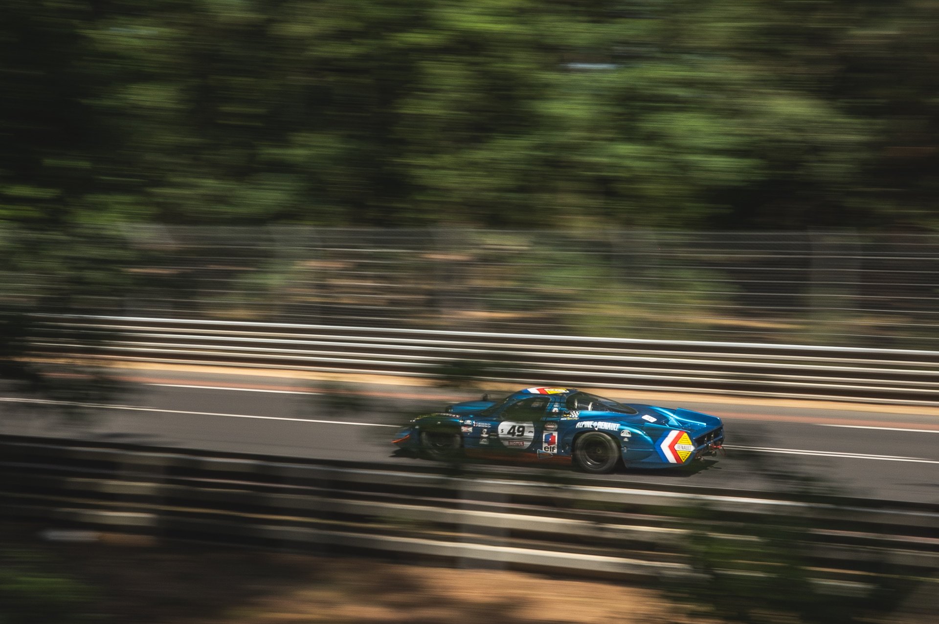 Alpine : Son Patrimoine À L’épreuve Du Mans Classic 2025 46 Les Alpinistes Le Mans Classic 2025 50 | Alpine : Son Patrimoine À L’épreuve Du Mans Classic 2025