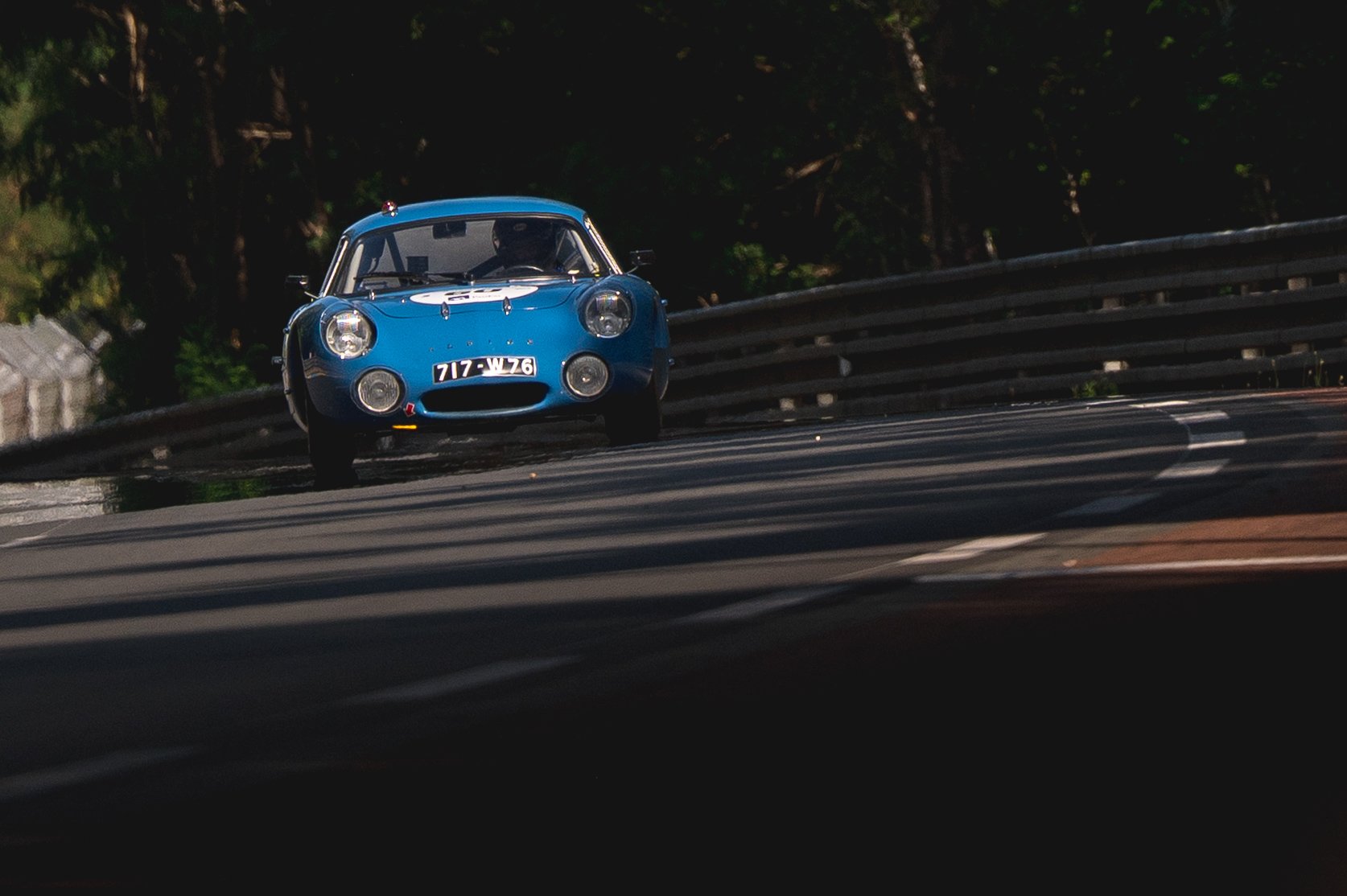 Alpine : Son Patrimoine À L’épreuve Du Mans Classic 2025 32 Les Alpinistes Le Mans Classic 2025 64 | Alpine : Son Patrimoine À L’épreuve Du Mans Classic 2025