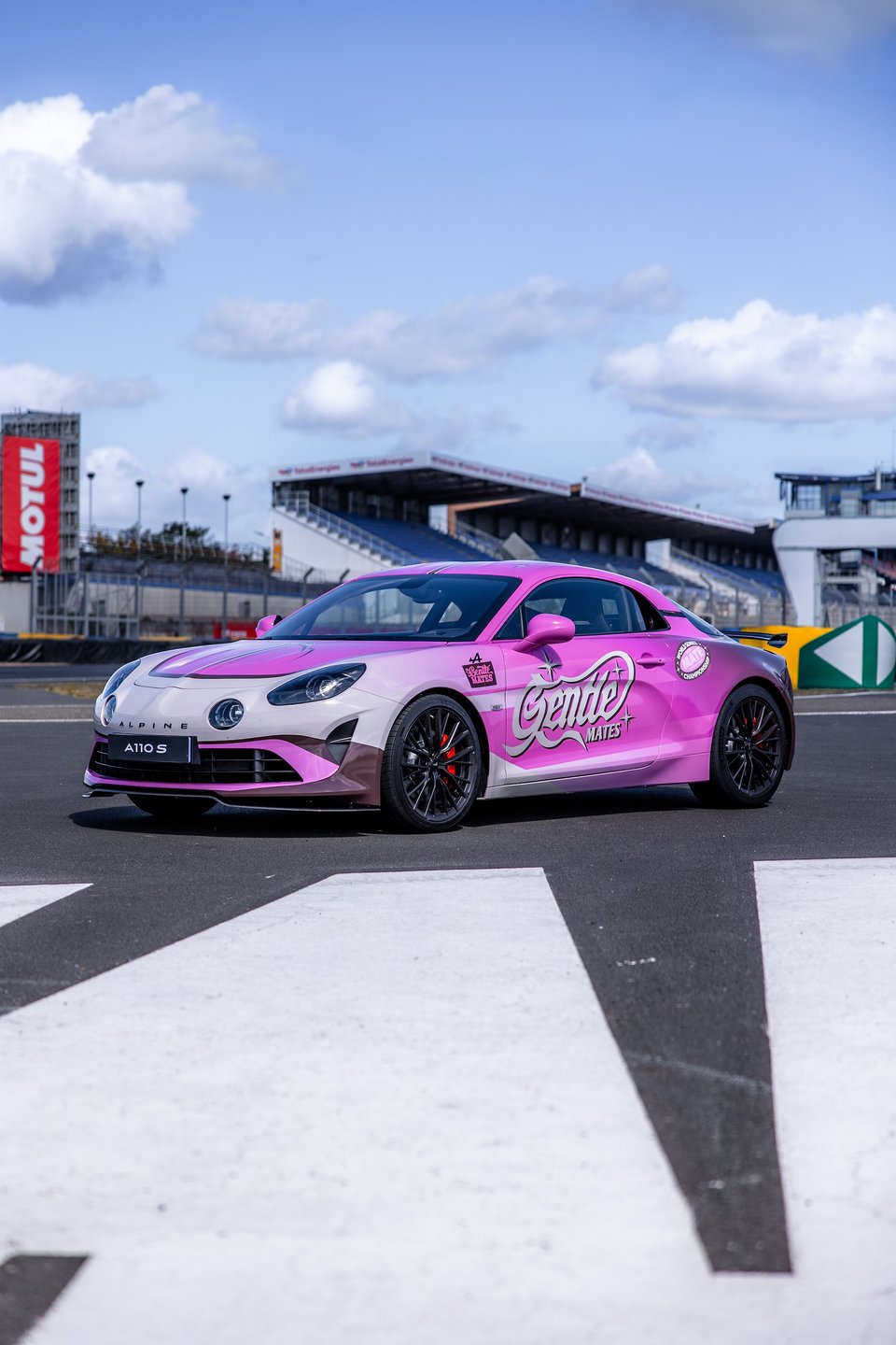 Alpine A110 X Gentle Mates : L’esport De Squeezie, Gotaga Et Brawks S’invite Sur La Berlinette 7 Alpine A110 Gts X Gentlemates Gpexplorer3 Squeezie Gotaga Brawks Nikof Ana Kaatsup 2025 13 | Alpine A110 X Gentle Mates : L’esport De Squeezie, Gotaga Et Brawks S’invite Sur La Berlinette