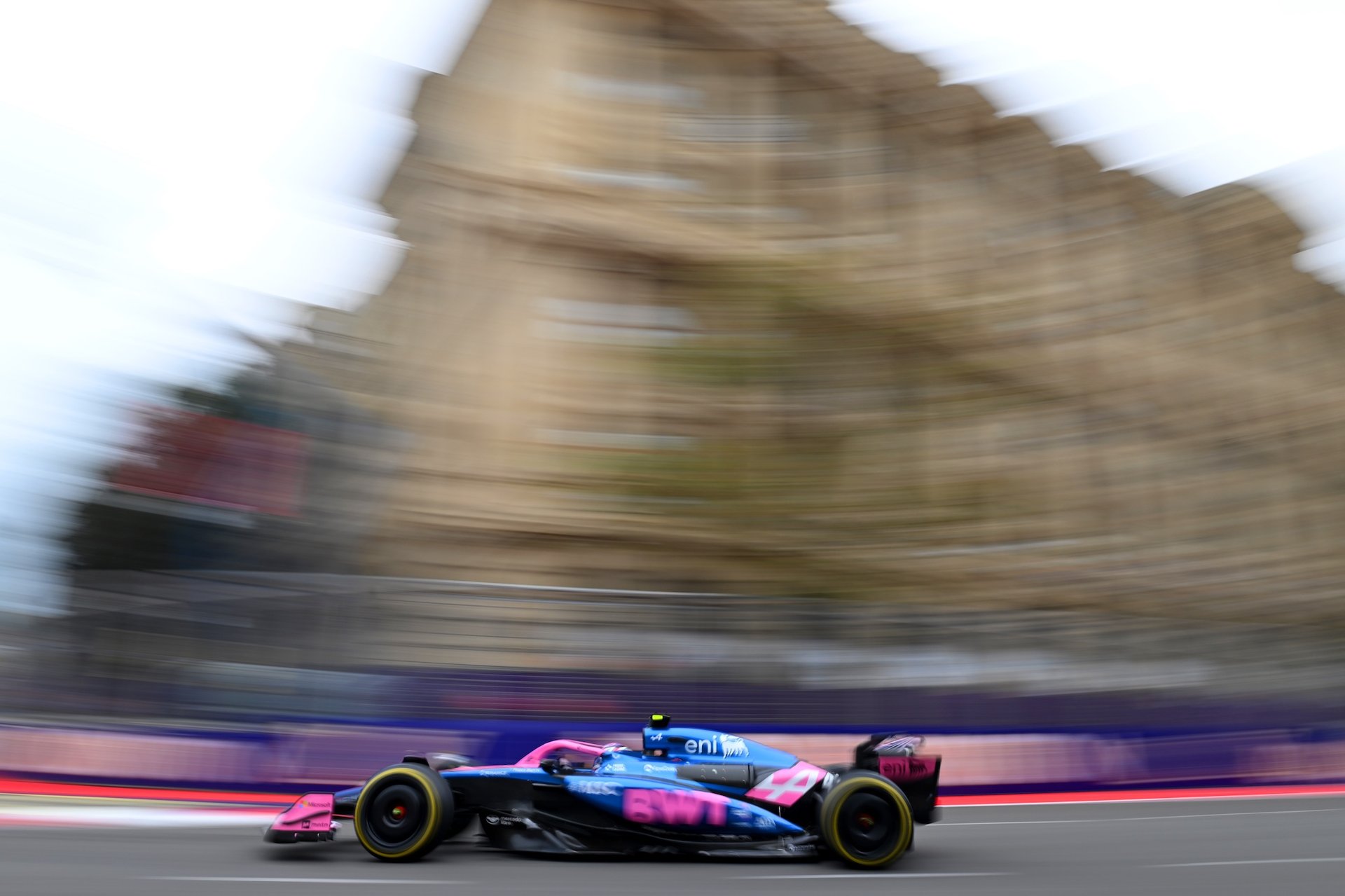 Baku, Azerbaijan - September 21: Franco Colapinto Of Argentina Driving The (43) Alpine F1 A525 Renault On Track During The F1 Grand Prix Of Azerbaijan At Baku City Circuit On September 21, 2025 In Baku, Azerbaijan. (Photo By Rudy Carezzevoli/Getty Images)