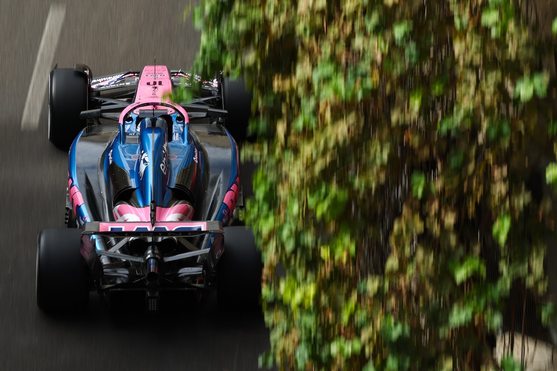 Baku, Azerbaijan - September 20: Pierre Gasly Of France Driving The (10) Alpine F1 A525 Renault On Track During Final Practice Ahead Of The F1 Grand Prix Of Azerbaijan At Baku City Circuit On September 20, 2025 In Baku, Azerbaijan. (Photo By Sam Bloxham/Lat Images)