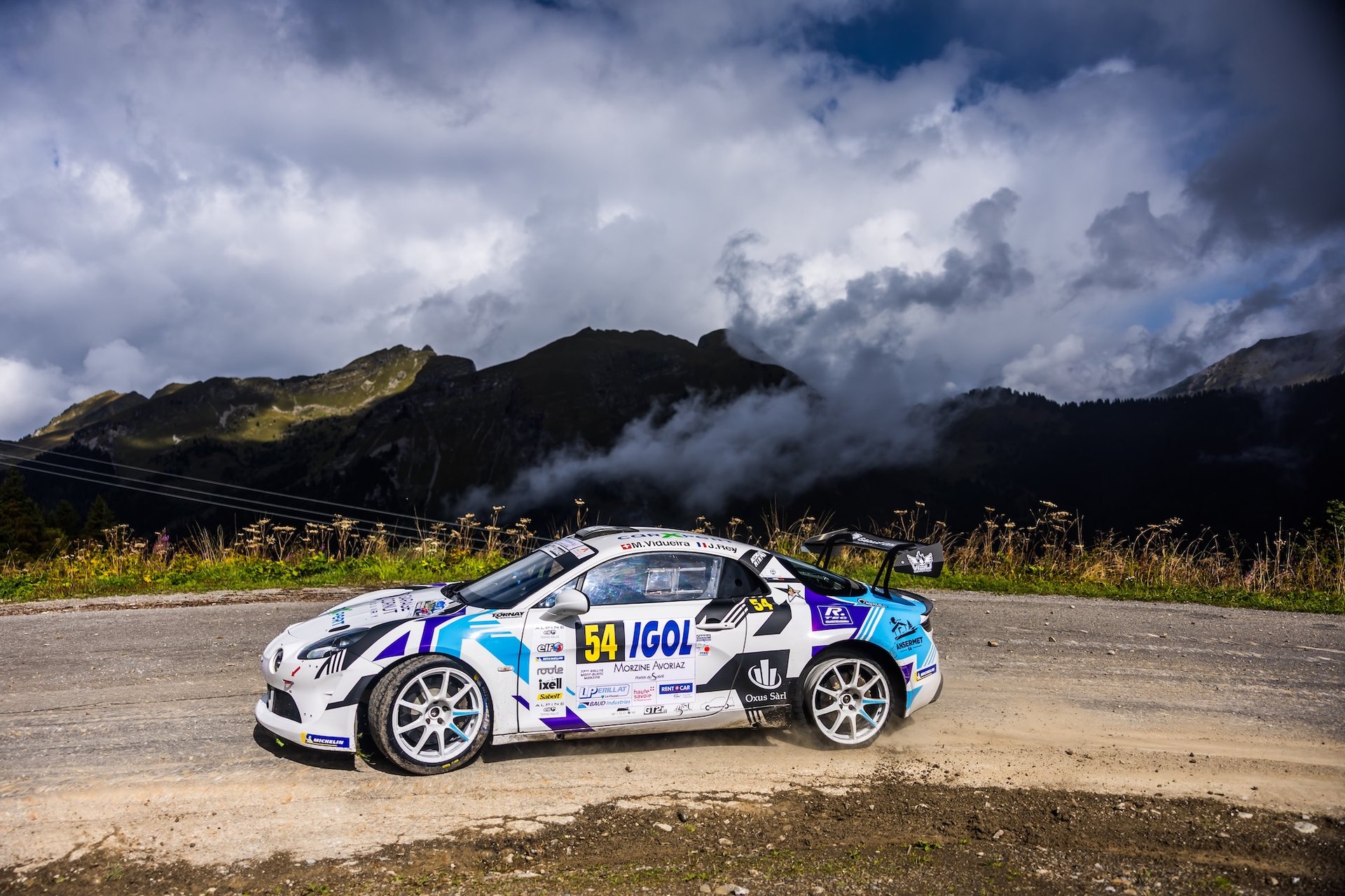 Alpine En Majesté Au Rallye Mont-Blanc Morzine : L’a110 Rallye Triomphe, L’alpine A290 Fait Ses Grands Débuts 6 54 Vidueira Mireille, Rey Jeanne, Alpine A110 Rgt, Team Bonneton Hdg, Action During The Rallye Mont-Blanc Morzine 2025, 6Th Round Of The Championnat De France Des Rallyes 2025, From September 5 To 6, 2025 In Morzine, France - Photo Bastien Roux / Dppi
