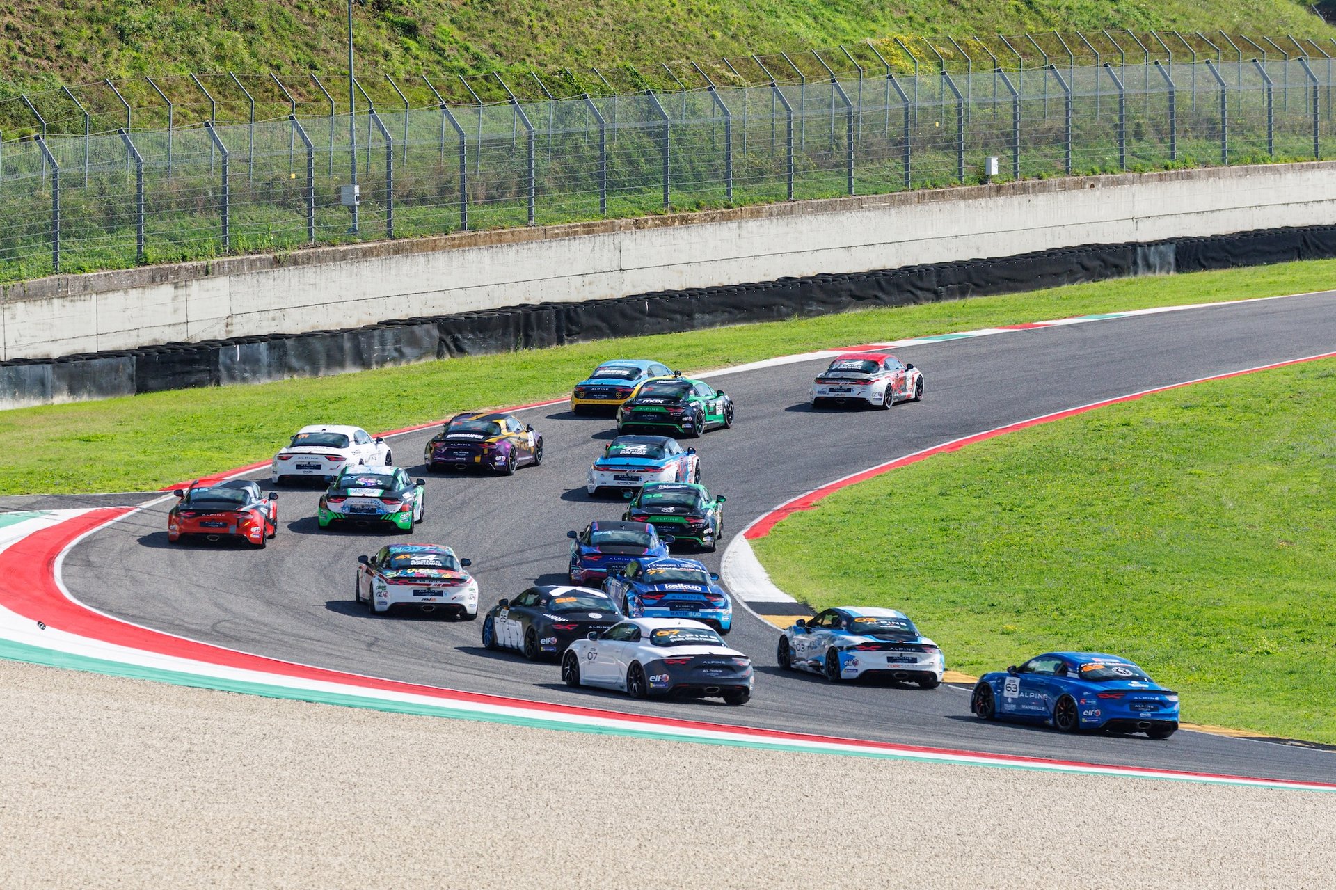 Start Race 1, 04 Jousset Léo (Fra), Race Cars Consulting, Alpine Elf Cup Series, Action, 36 Mehuyas Roee (Usa), Vps Racing, Alpine Elf Cup Series, Action, 10 Monti Romain (Fra), Chazel Technologie Course, Alpine Elf Cup Series, Action During The 5Th Round Of The Alpine Elf Cup Series 2025, From September 5 To 7, 2025 On The Autodromo Internazionale Del Mugello, In Scarperia E San Piero, Italy - Photo Alexandre Guillaumot / Dppi