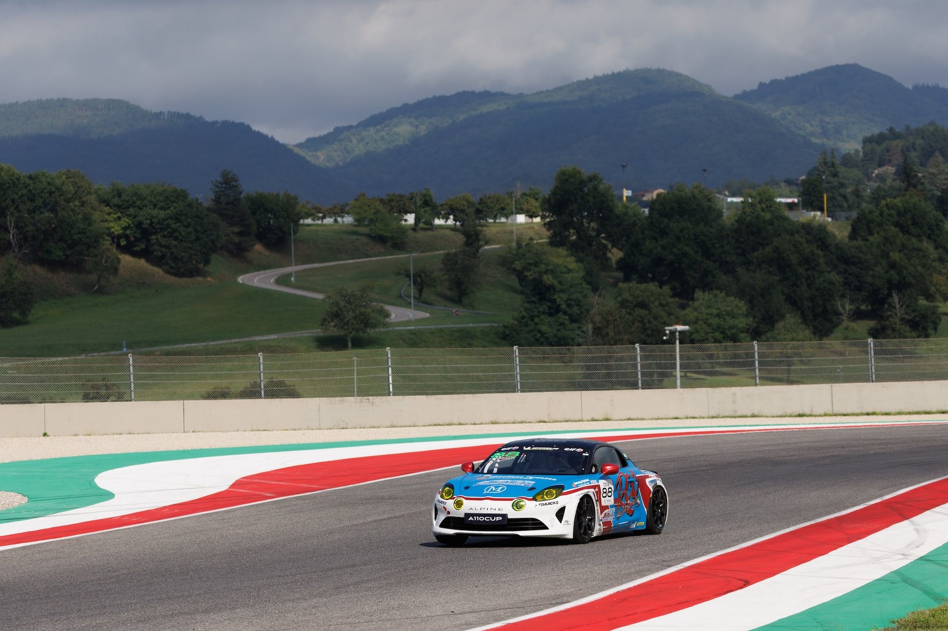 88 Cazaux Mathias (Fra), Race Cars Consulting, Alpine Elf Cup Series, Action During The 5Th Round Of The Alpine Elf Cup Series 2025, From September 5 To 7, 2025 On The Autodromo Internazionale Del Mugello, In Scarperia E San Piero, Italy - Photo Alexandre Guillaumot / Dppi