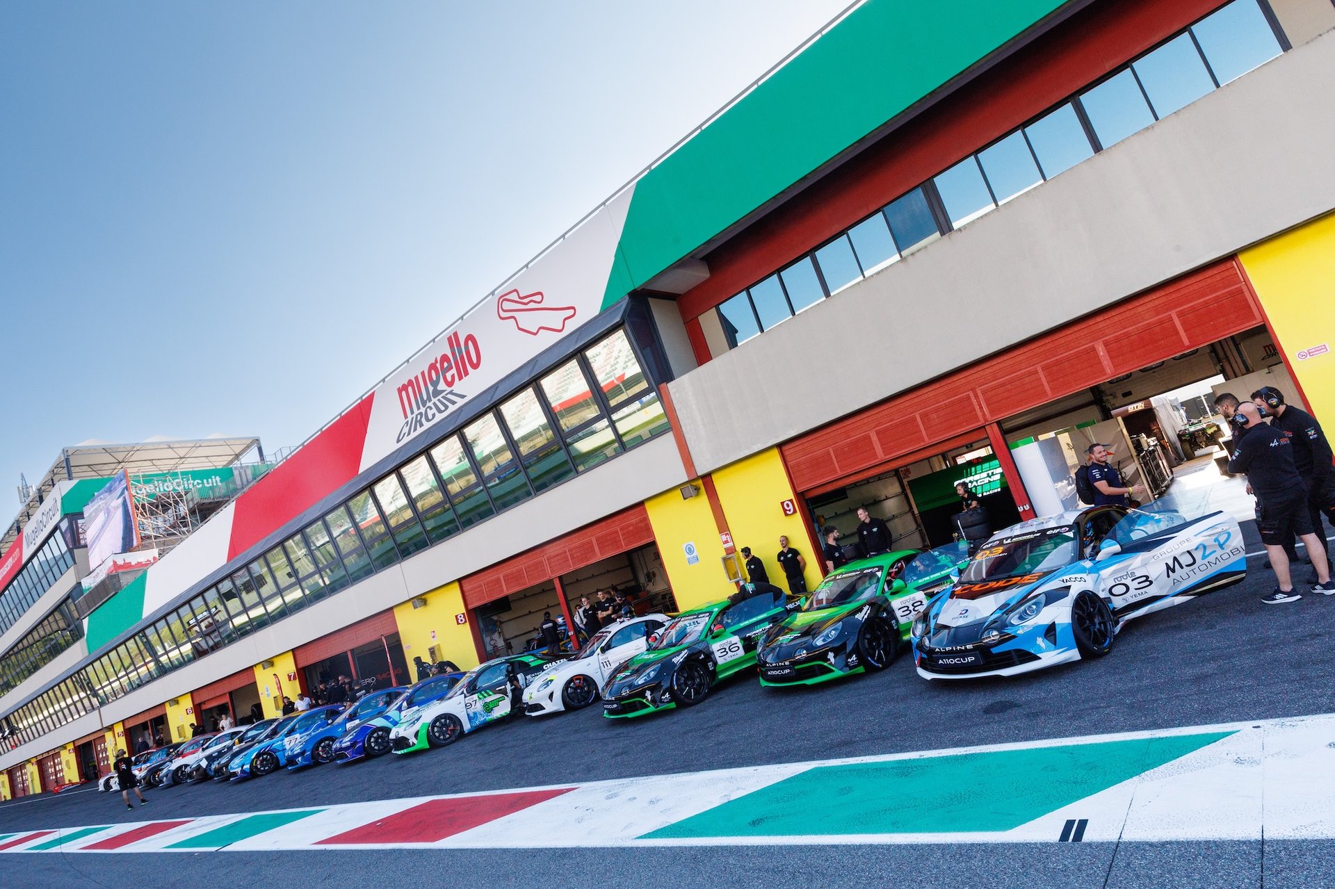 Ambiance During The 5Th Round Of The Alpine Elf Cup Series 2025, From September 5 To 7, 2025 On The Autodromo Internazionale Del Mugello, In Scarperia E San Piero, Italy - Photo Alex Guillaumot / Dppi