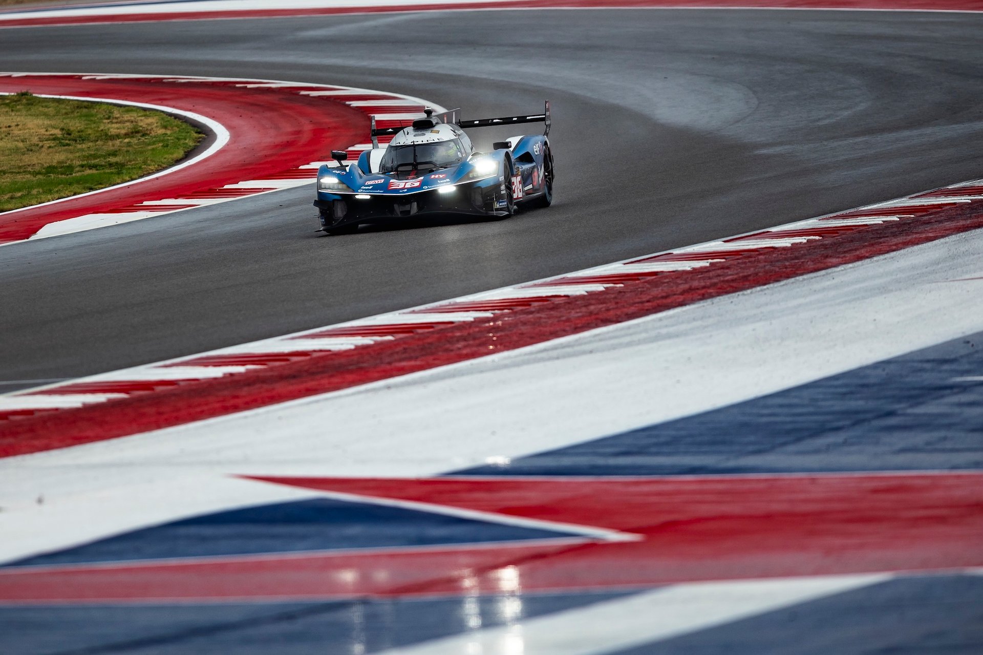 Wec Austin 2025 : Alpine Endurance Team Piégée Par La Pluie, Un Retour Manqué Au Texas 11 36 Makowiecki Frédéric (Fra), Gounon Jules (Fra), Schumacher Mick (Ger), Alpine Endurance Team, Alpine A424 #36, Hypercar, Action During The Lone Star Le Mans 2025, 6Th Round Of The 2025 Fia World Endurance Championship, From September 5 To 7, 2025 On The Circuit Of The Americas In Austin, Texas, United States Of America - Photo Thomas Fenetre / Dppi