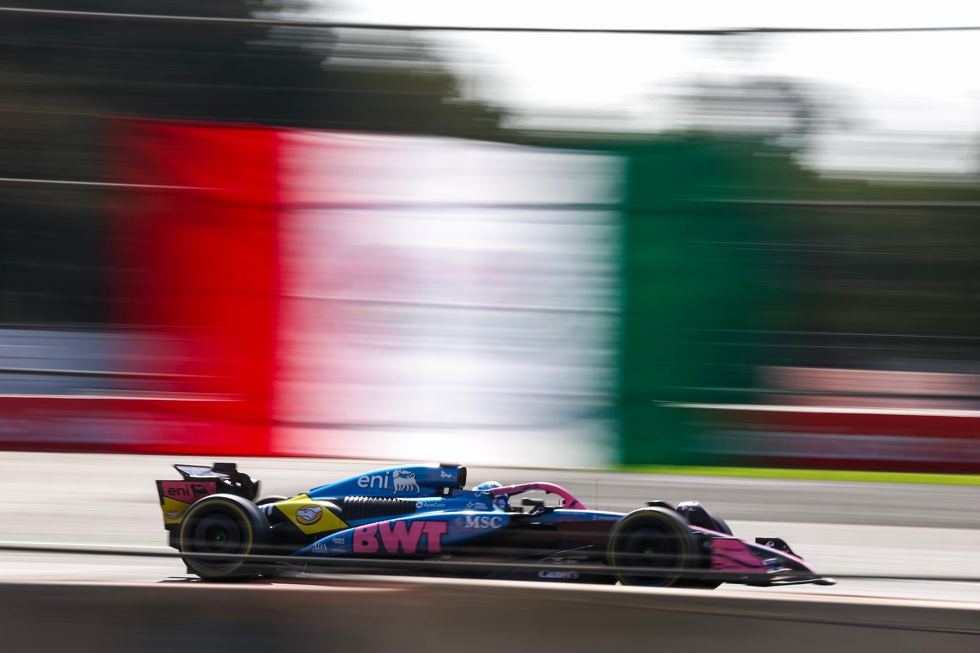 Mexico City, Mexico - October 26: Pierre Gasly Of France Driving The (10) Alpine F1 A525 Renault On Track During The F1 Grand Prix Of Mexico At Autodromo Hermanos Rodriguez On October 26, 2025 In Mexico City, Mexico. (Photo By Zak Mauger/Lat Images)