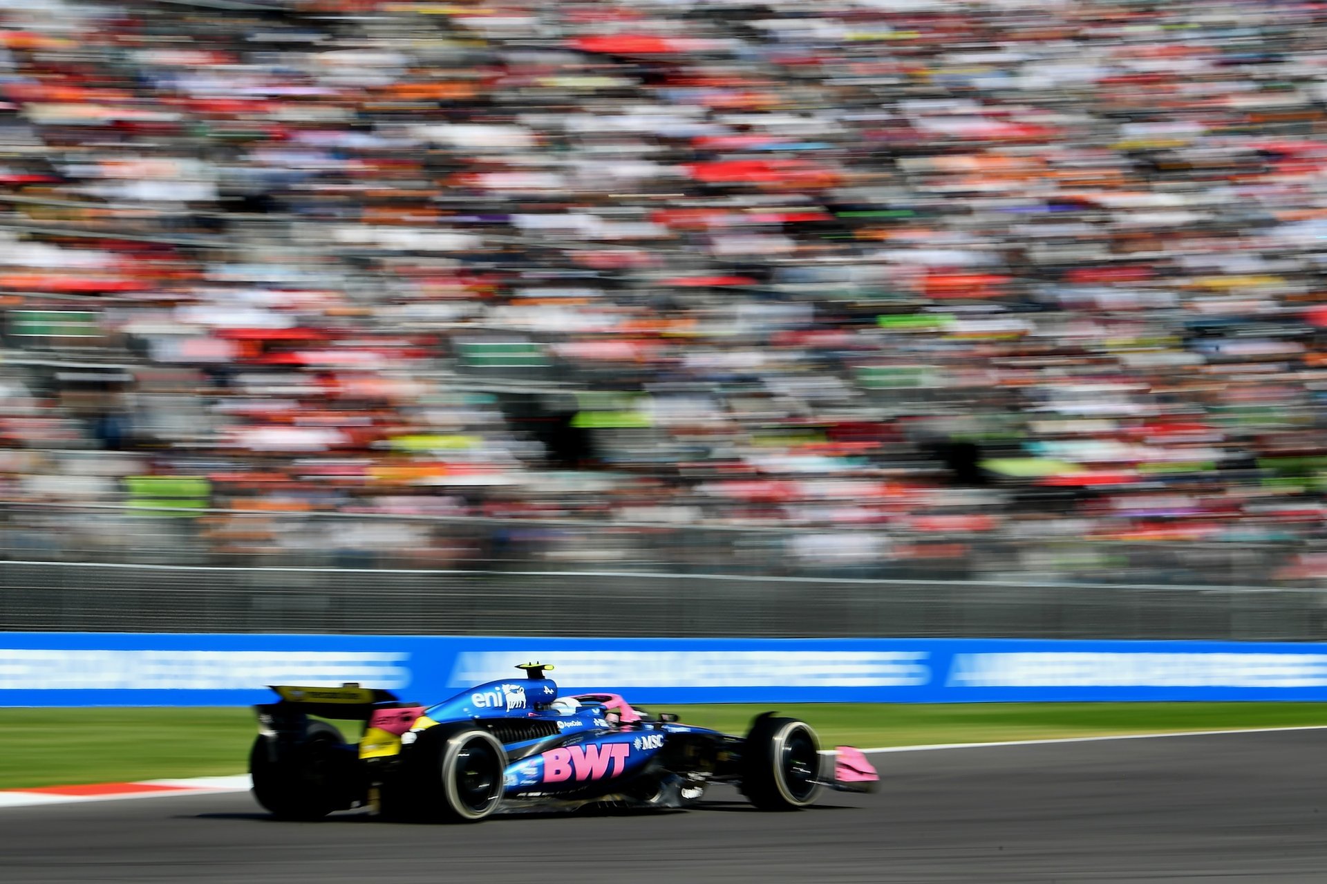 Mexico City, Mexico - October 26: Franco Colapinto Of Argentina Driving The (43) Alpine F1 A525 Renault On Track During The F1 Grand Prix Of Mexico At Autodromo Hermanos Rodriguez On October 26, 2025 In Mexico City, Mexico. (Photo By James Sutton/Lat Images)