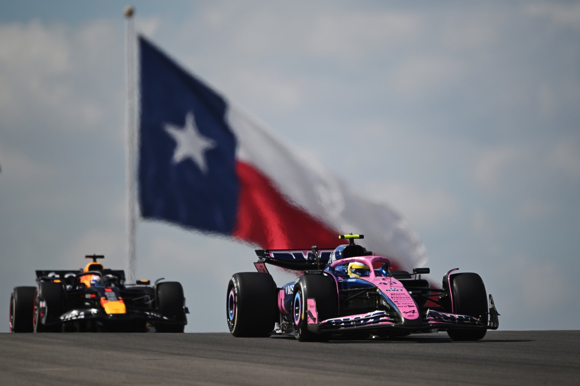 Austin, Texas - October 17: Franco Colapinto Of Argentina Driving The (43) Alpine F1 A525 Renault Leads Max Verstappen Of The Netherlands Driving The (1) Oracle Red Bull Racing Rb21 On Track During Practice Ahead Of The F1 Grand Prix Of United States At Circuit Of The Americas On October 17, 2025 In Austin, Texas. (Photo By Sam Bagnall/Sutton Images)