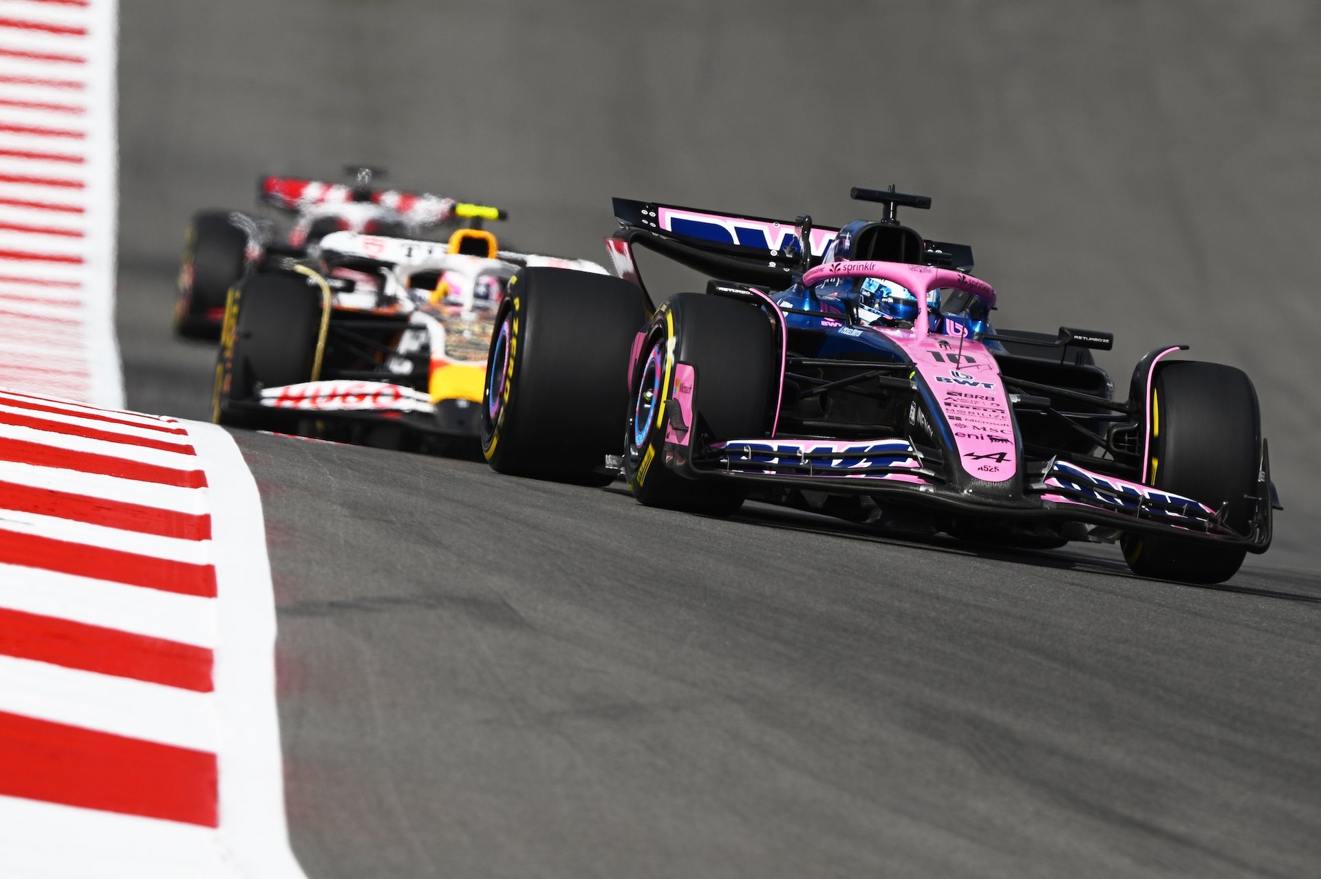 Austin, Texas - October 18: Pierre Gasly Of France Driving The (10) Alpine F1 A525 Renault Leads Liam Lawson Of New Zealand Driving The (30) Visa Cash App Racing Bulls Vcarb 02 On Track During The Sprint Ahead Of The F1 Grand Prix Of United States At Circuit Of The Americas On October 18, 2025 In Austin, Texas. (Photo By Clive Mason/Getty Images)