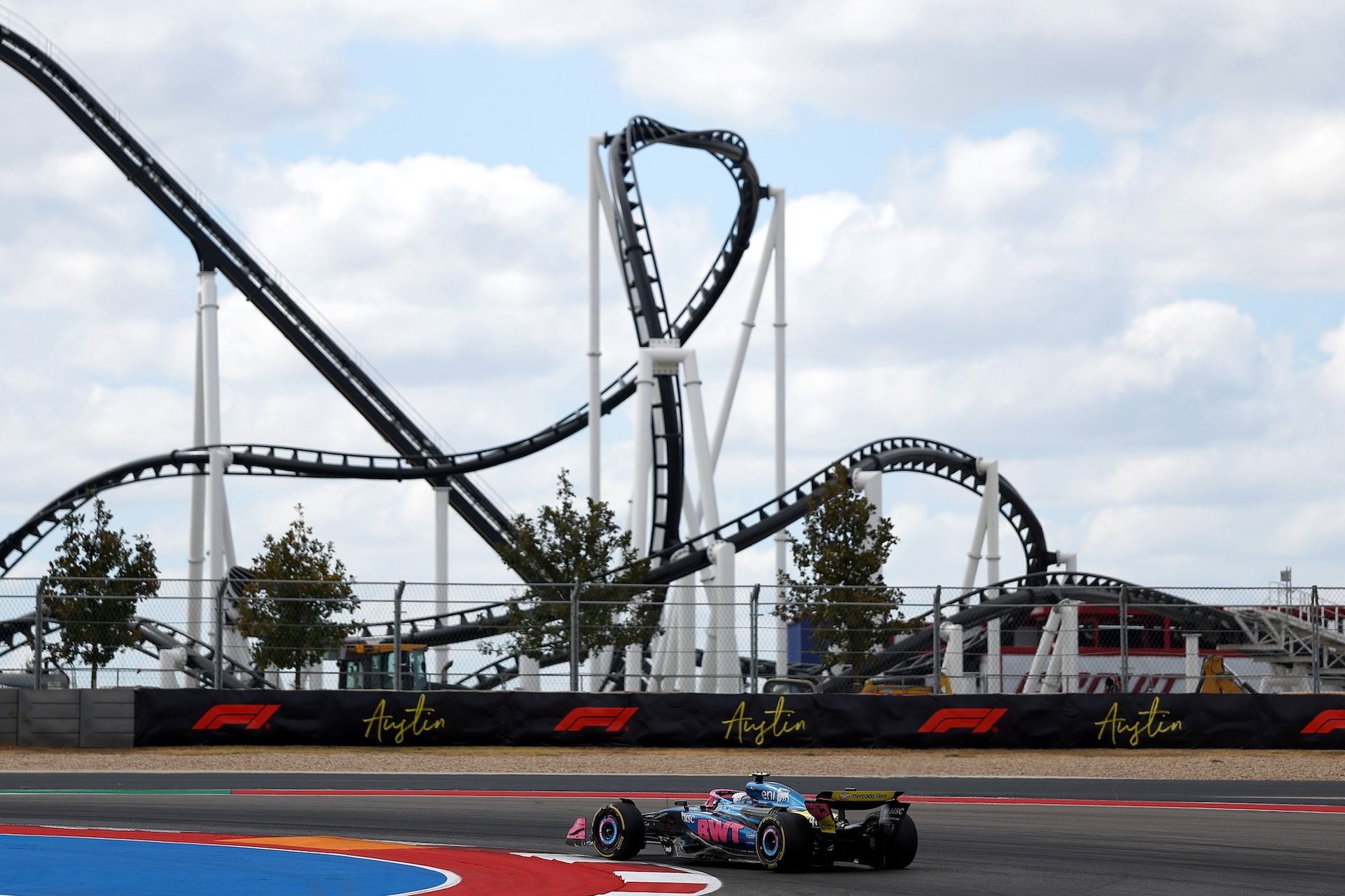 Austin, Texas - October 18: Franco Colapinto Of Argentina Driving The (43) Alpine F1 A525 Renault On Track During The Sprint Ahead Of The F1 Grand Prix Of United States At Circuit Of The Americas On October 18, 2025 In Austin, Texas. (Photo By Andy Hone/Lat Images)