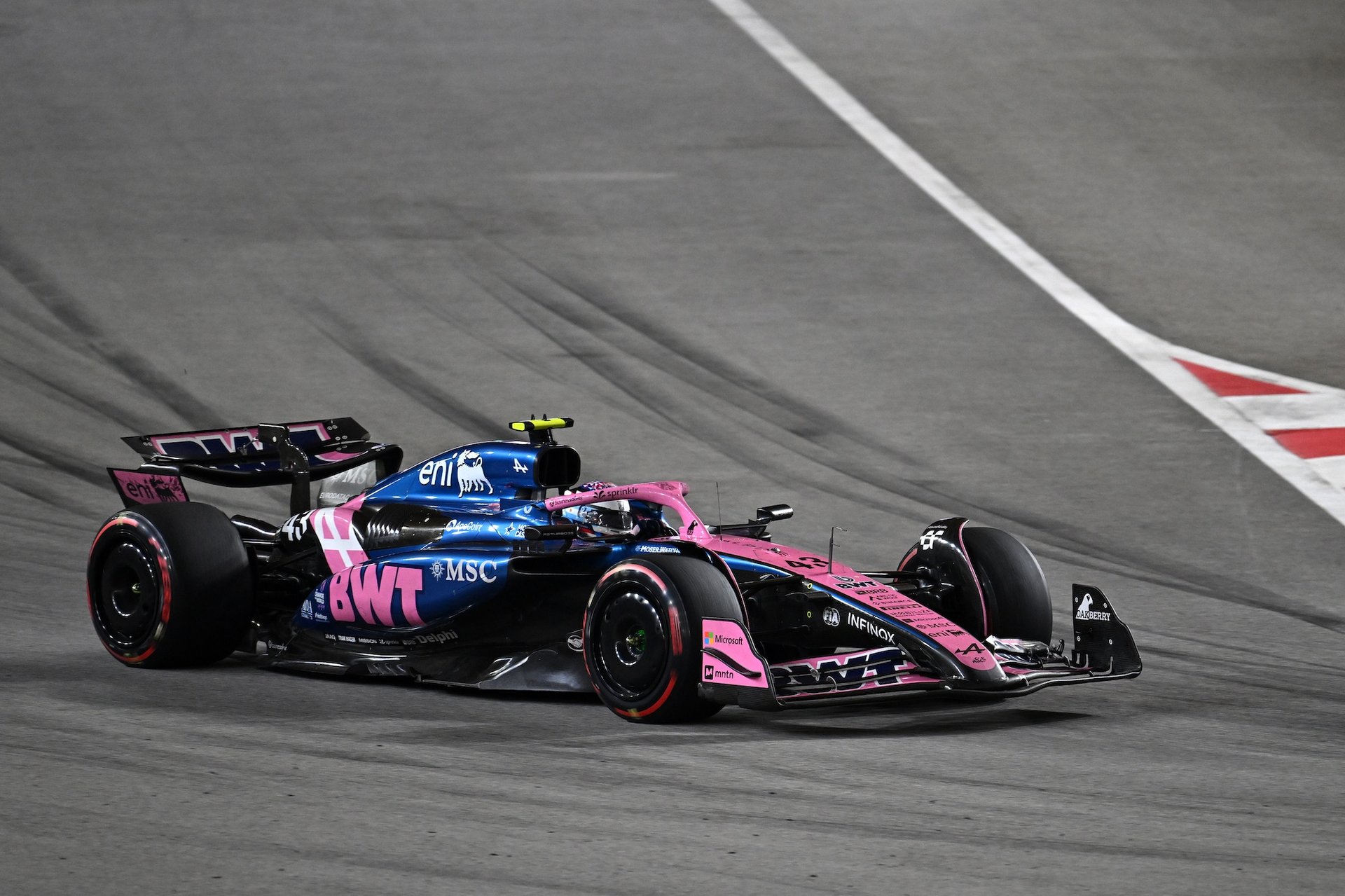Singapore, Singapore - October 05: Franco Colapinto Of Argentina Driving The (43) Alpine F1 A525 Renault On Track During The F1 Grand Prix Of Singapore At Marina Bay Street Circuit On October 05, 2025 In Singapore, Singapore. (Photo By Sam Bagnall/Sutton Images)