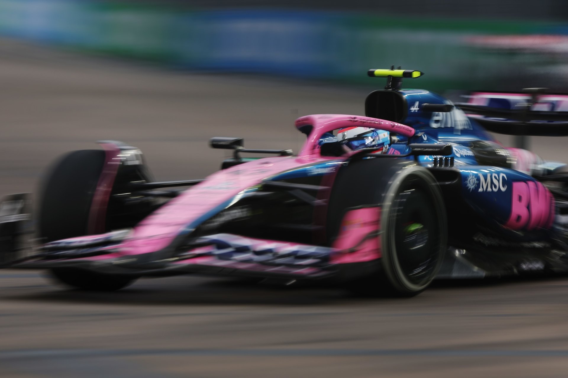 Singapore, Singapore - October 03: Franco Colapinto Of Argentina Driving The (43) Alpine F1 A525 Renault On Track During Practice Ahead Of The F1 Grand Prix Of Singapore At Marina Bay Street Circuit On October 03, 2025 In Singapore, Singapore. (Photo By Steven Tee/Lat Images)