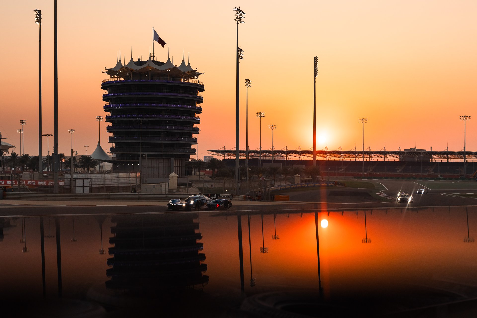 35 Chatin Paul-Loup (Fra), Habsburg Ferdinand (Aut), Milesi Charles (Fra), Alpine Endurance Team, Alpine A424 #35, Hypercar, Action During The 8 Hours Of Bahrain 2025, 8Th Round Of The 2025 Fia World Endurance Championship, From November 6 To 8, 2025 On The Bahrain International Circuit In Sakhir, Bahrain - Photo Joao Filipe / Dppi