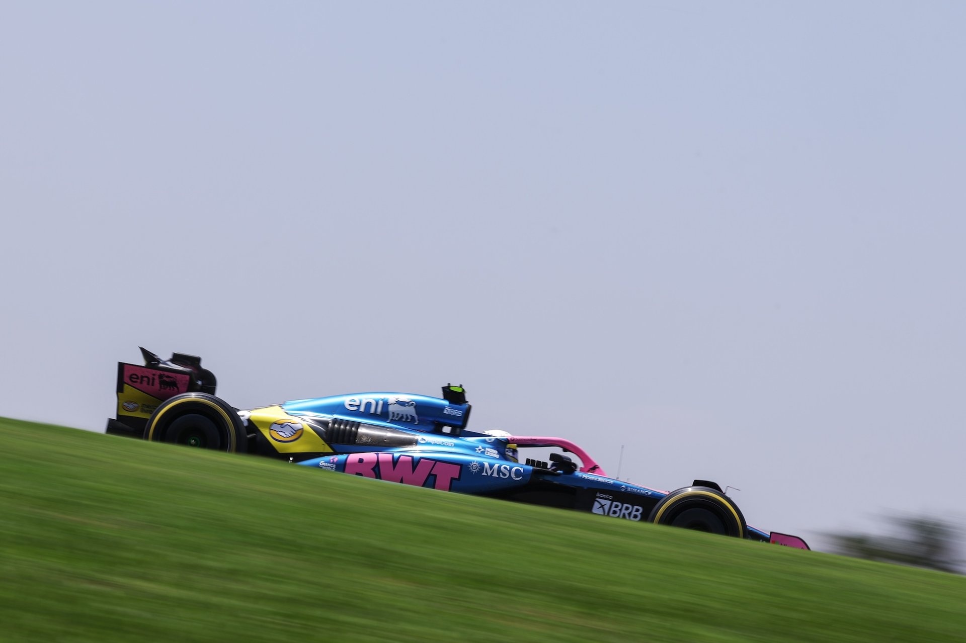 Bwt Alpine Formula One Team : Un Souffle Retrouvé Au Grand-Prix De São Paulo 2025 8 Sao Paulo, Brazil - November 07: Franco Colapinto Of Argentina Driving The (43) Alpine F1 A525 Renault On Track During Practice Ahead Of The F1 Grand Prix Of Brazil At Autodromo Jose Carlos Pace On November 07, 2025 In Sao Paulo, Brazil. (Photo By Lars Baron/Getty Images)