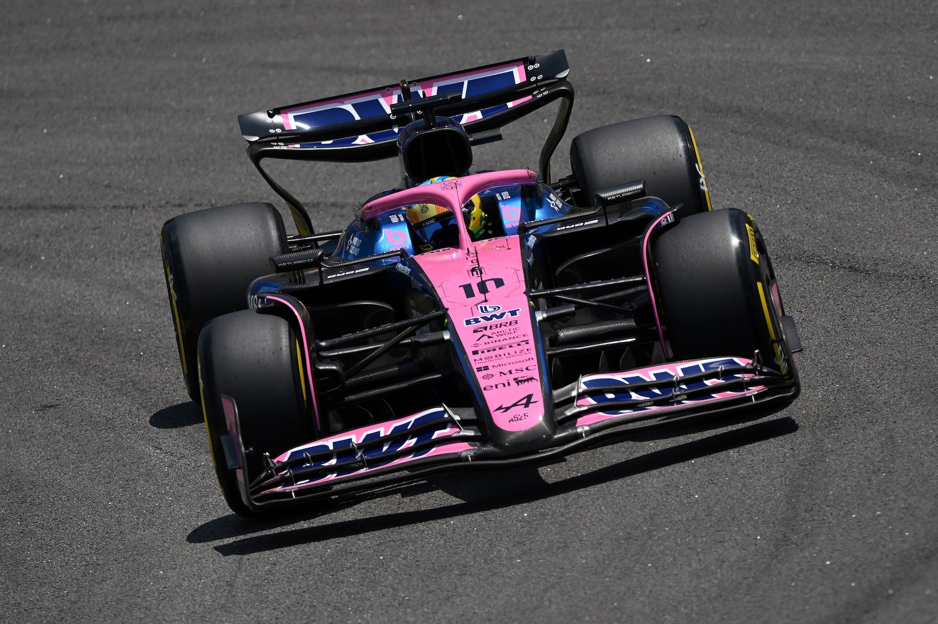 Bwt Alpine Formula One Team : Un Souffle Retrouvé Au Grand-Prix De São Paulo 2025 10 Sao Paulo, Brazil - November 07: Pierre Gasly Of France Driving The (10) Alpine F1 A525 Renault On Track During Practice Ahead Of The F1 Grand Prix Of Brazil At Autodromo Jose Carlos Pace On November 07, 2025 In Sao Paulo, Brazil. (Photo By Rudy Carezzevoli/Getty Images)