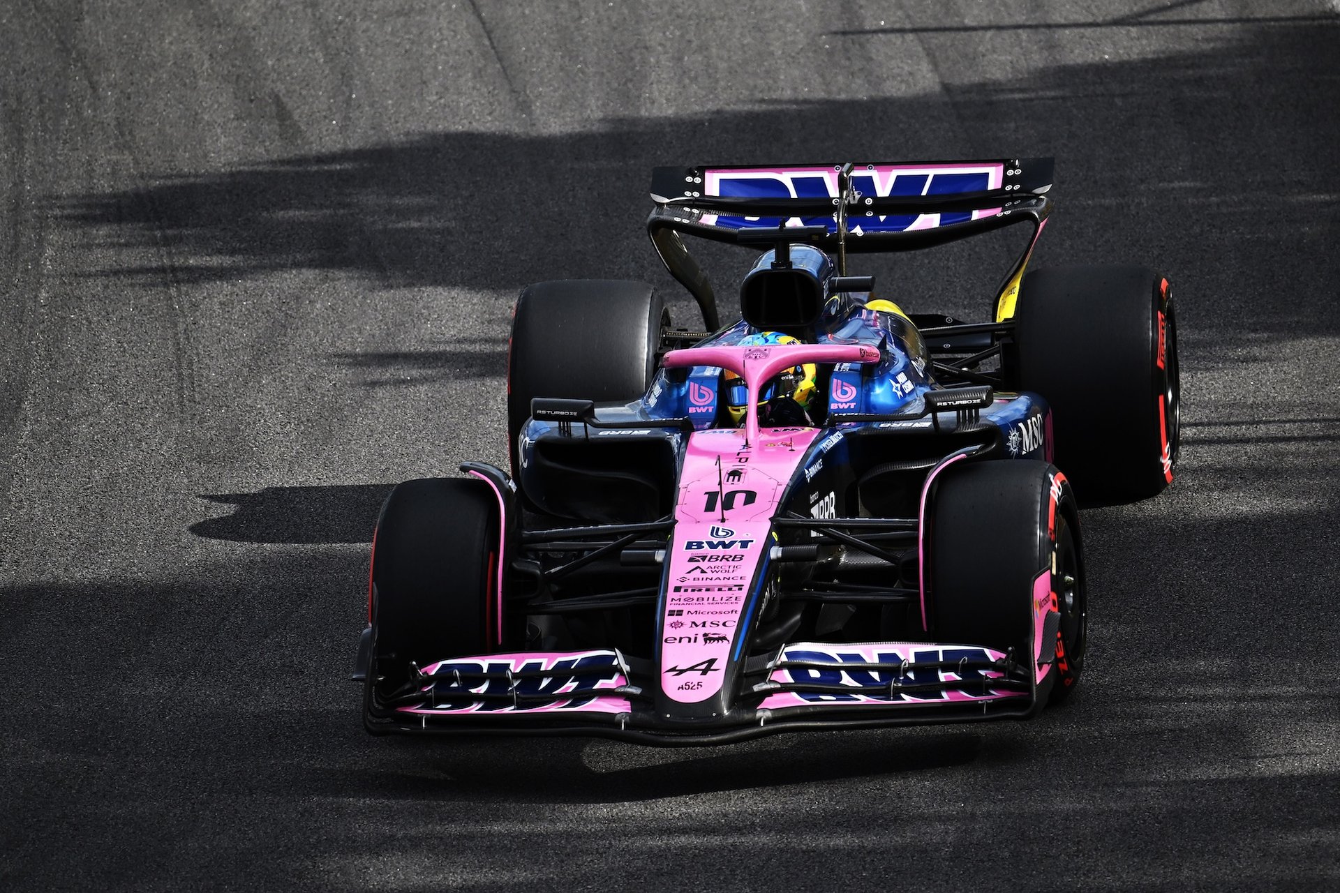 Bwt Alpine Formula One Team : Un Souffle Retrouvé Au Grand-Prix De São Paulo 2025 24 Sao Paulo, Brazil - November 08: Pierre Gasly Of France Driving The (10) Alpine F1 A525 Renault On Track During Qualifying Ahead Of The F1 Grand Prix Of Brazil At Autodromo Jose Carlos Pace On November 08, 2025 In Sao Paulo, Brazil. (Photo By Sam Bagnall/Sutton Images)