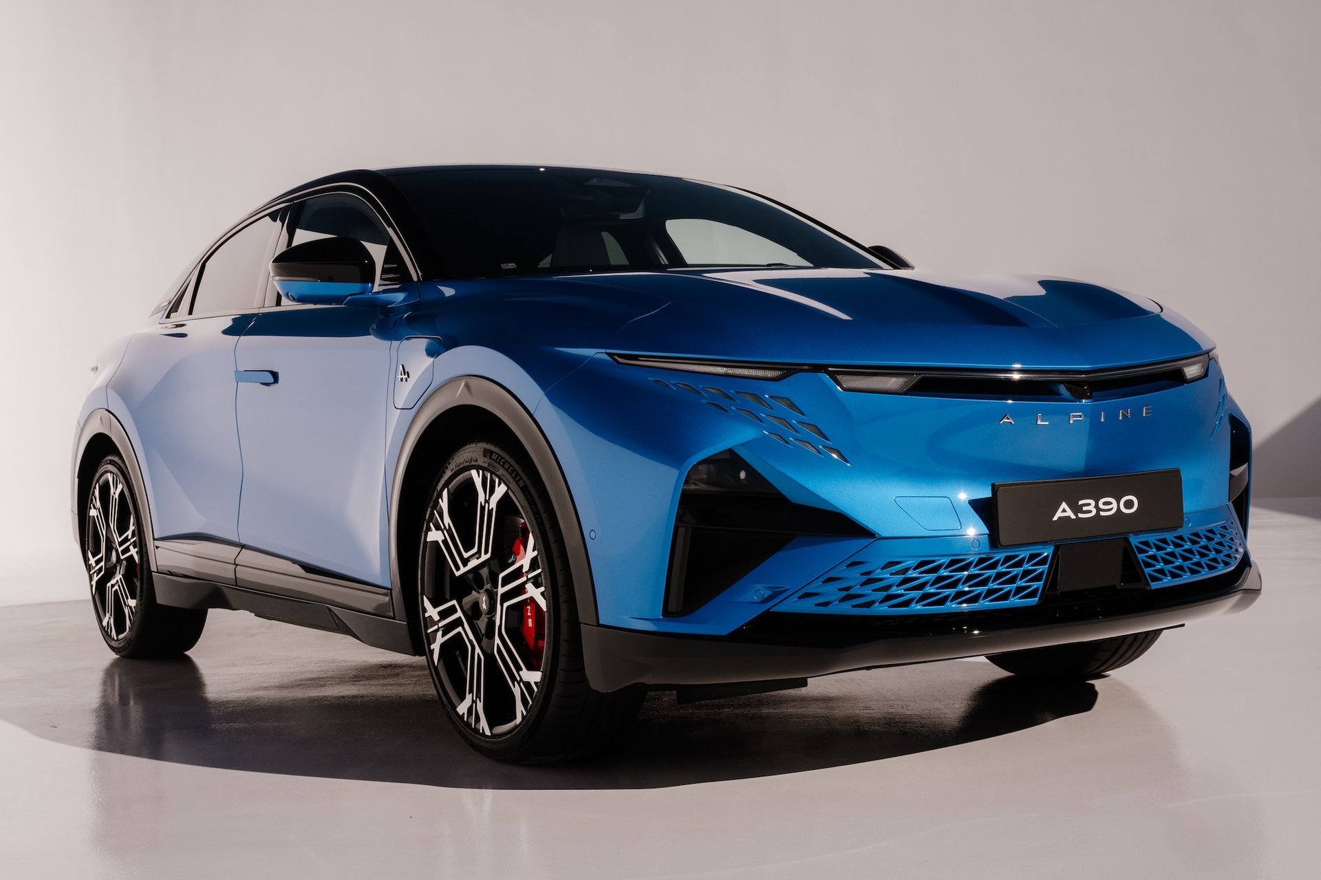 Alpine A390 : Vraie Alpine Ou Simple Électrique Badgée Sport ? Notre Essai 3 Alpine A390 Essais Test Drive Malaga Novembre 2025