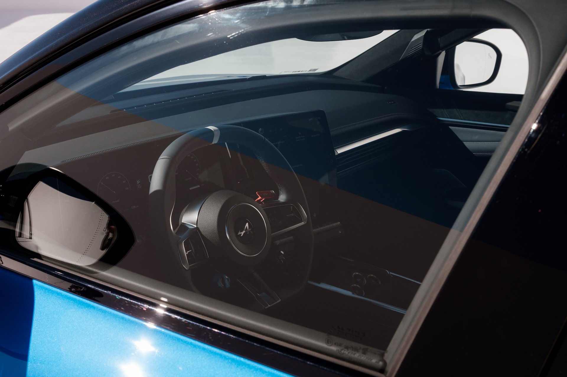 Alpine A390 : Vraie Alpine Ou Simple Électrique Badgée Sport ? Notre Essai 39 Alpine A390 Essais Test Drive Malaga Novembre 2025 30 | Alpine A390 : Vraie Alpine Ou Simple Électrique Badgée Sport ? Notre Essai