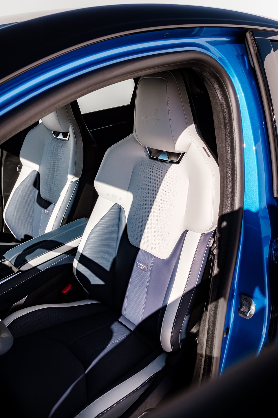 Alpine A390 : Vraie Alpine Ou Simple Électrique Badgée Sport ? Notre Essai 30 Alpine A390 Essais Test Drive Malaga Novembre 2025 56 | Alpine A390 : Vraie Alpine Ou Simple Électrique Badgée Sport ? Notre Essai