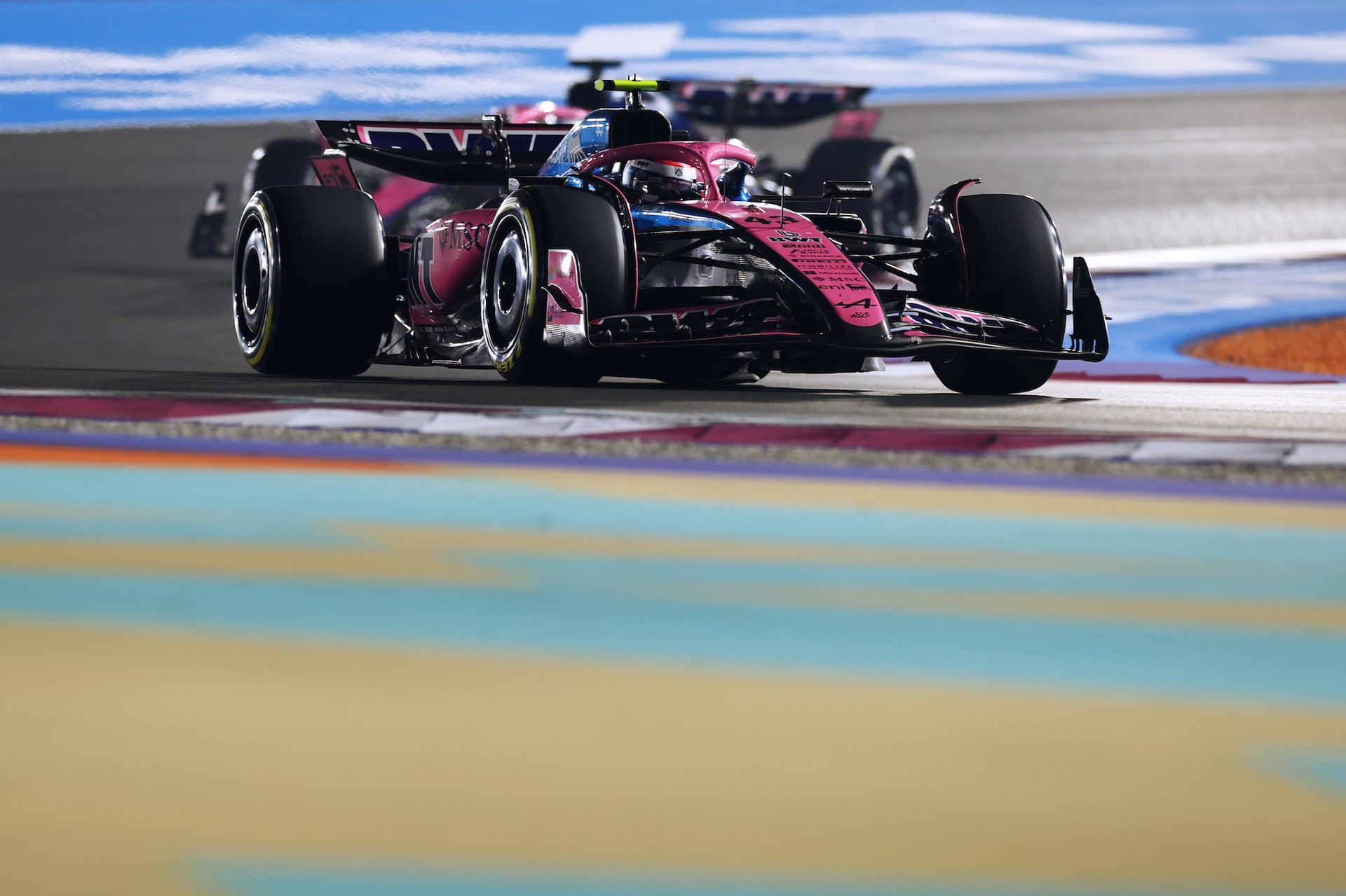 Lusail City, Qatar - November 30: Franco Colapinto Of Argentina Driving The (43) Alpine F1 A525 Renault On Track During The F1 Grand Prix Of Qatar At Lusail International Circuit On November 30, 2025 In Lusail City, Qatar. (Photo By Zak Mauger/Lat Images)