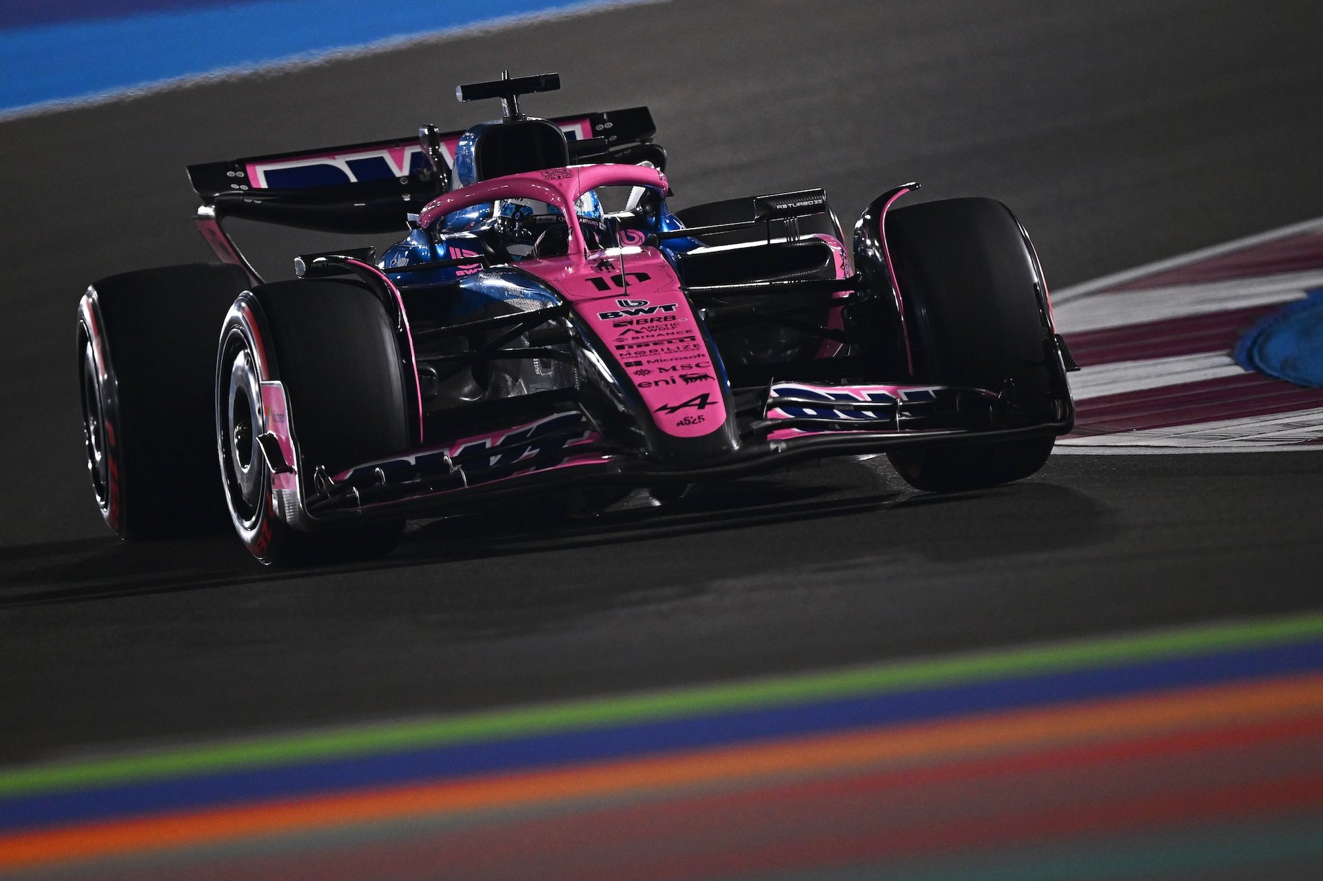Lusail City, Qatar - November 29: Pierre Gasly Of France Driving The (10) Alpine F1 A525 Renault On Track During Qualifying Ahead Of The F1 Grand Prix Of Qatar At Lusail International Circuit On November 29, 2025 In Lusail City, Qatar. (Photo By Guido De Bortoli/Lat Images)