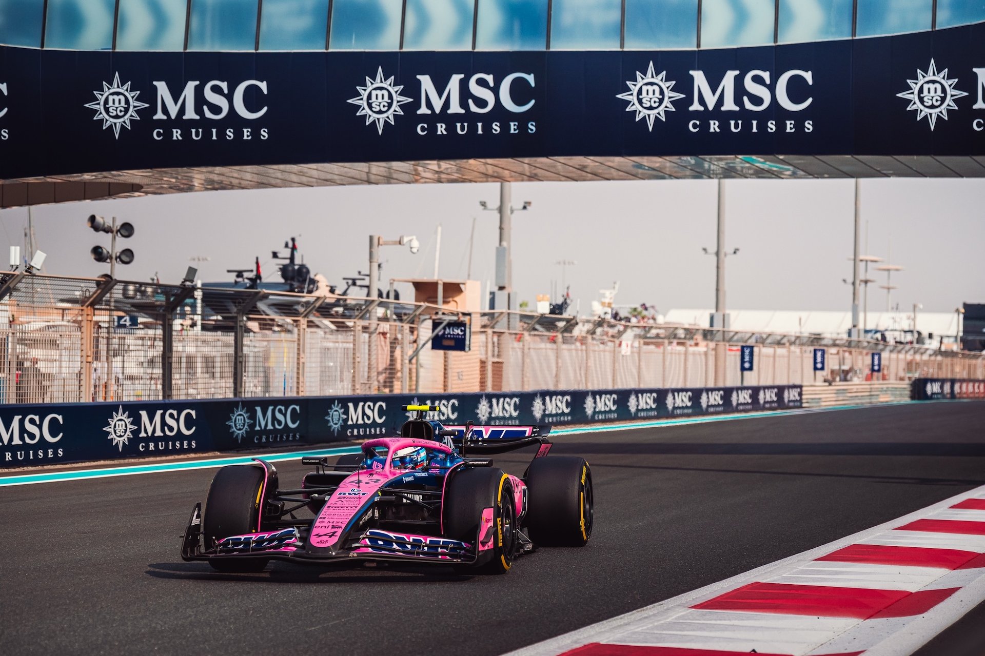 Bwt Alpine Formula One Team – La Fia Valide L’astuce Thermique Du Moteur Mercedes 2026 10 Bwt Alpine Formula One Team F1 A525 Pierre Gasly Franco Colapinto Paul Aron Grand Prix D'Abu Dhabi Essais Vendredi 2025