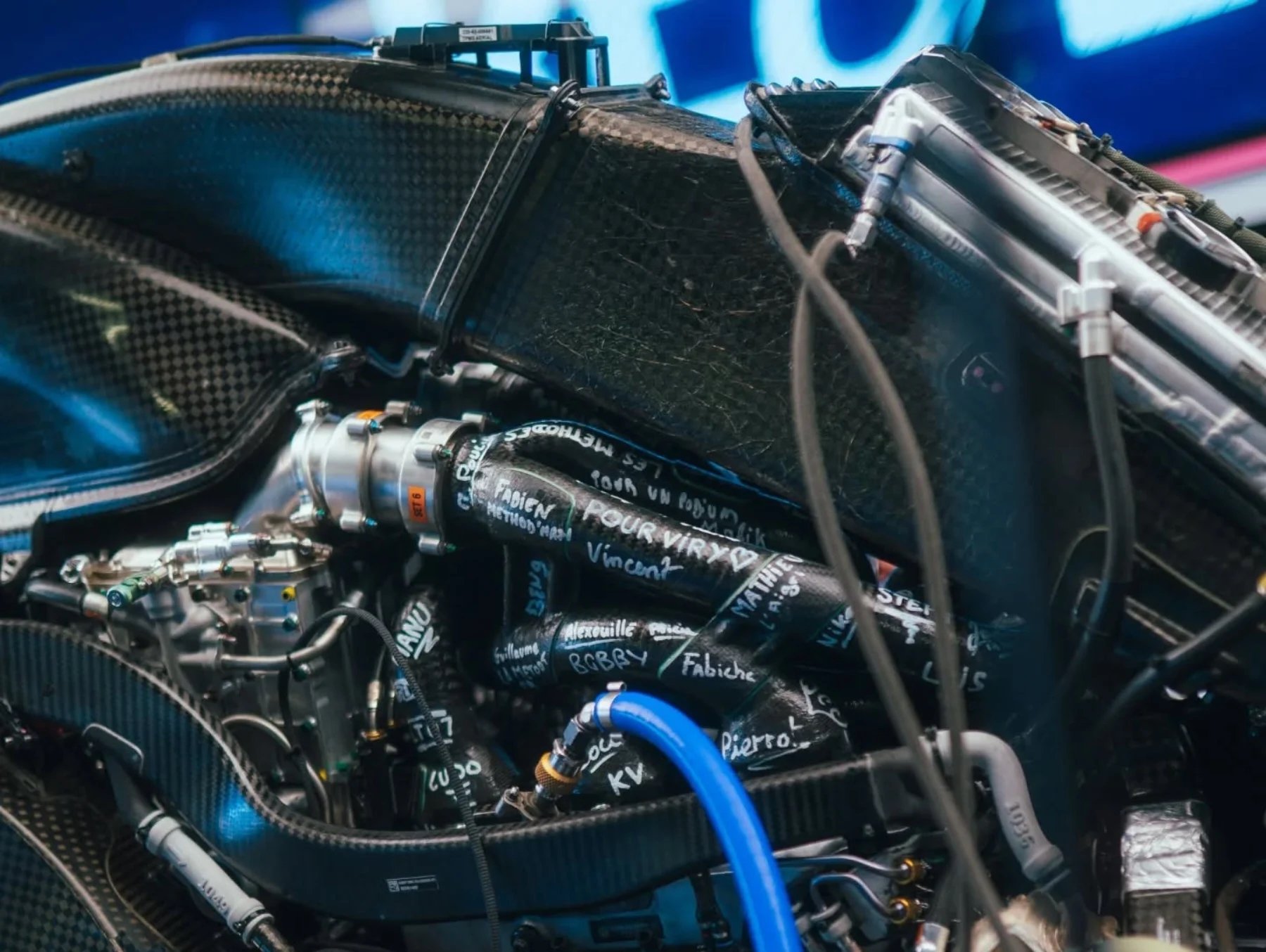 Bwt Alpine Formula One Team F1 A525 Pierre Gasly Franco Colapinto Paul Aron Grand Prix D'Abu Dhabi Hommage Viry-Châtillon Mecachrome 2025