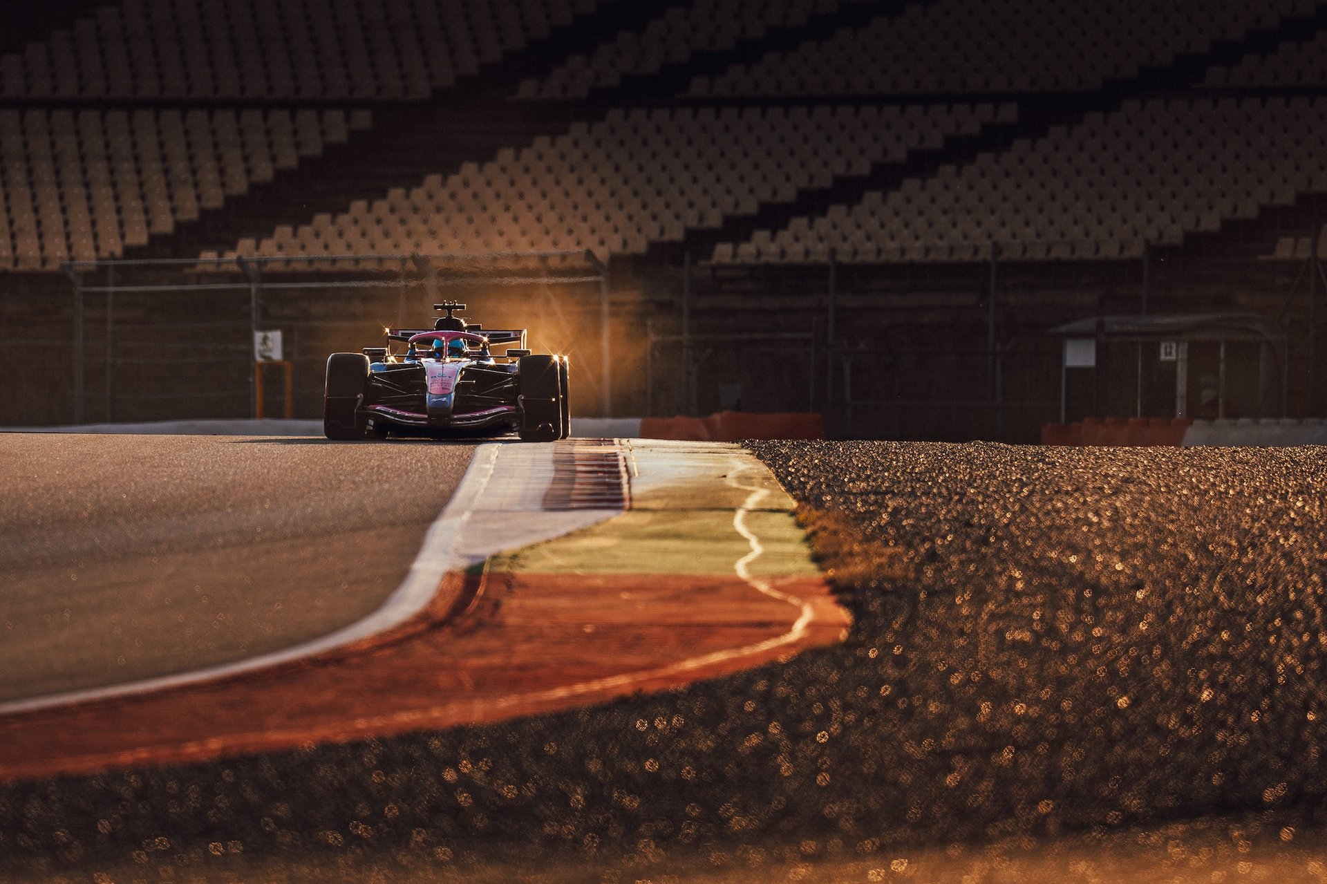 Bwt Alpine Formula One Team – L’alpine A526 Boucle 125 Tours Sans Incident Au Shakedown De Barcelone (Jour 3) 5 Bwt Alpine Formula One Team Alpine A526 Pierre Gasly Franco Colapinto Shakedown Jour 3 Barcelone 2026