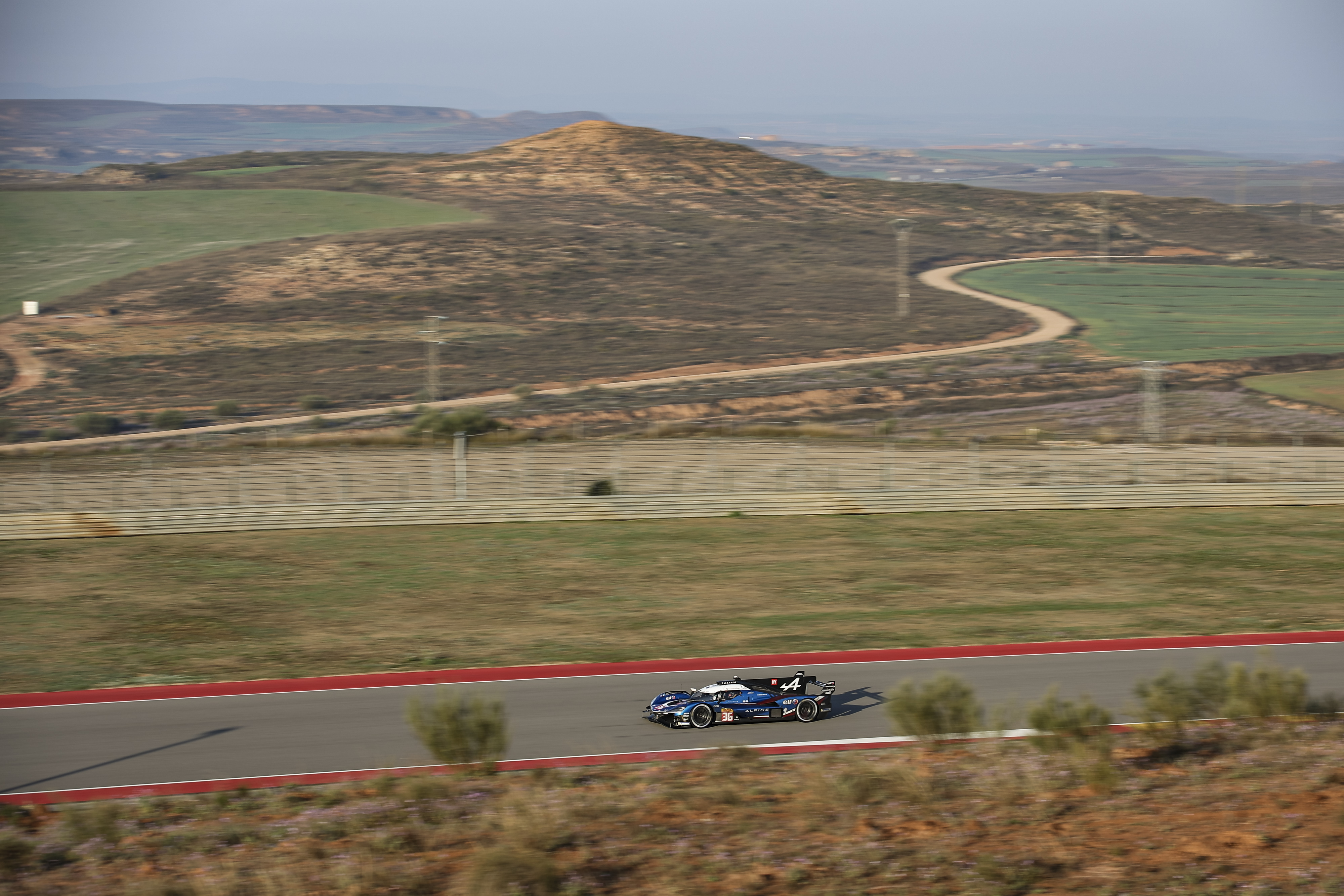 36 MAKOWIECKI Frédéric (fra), GOUNON Jules (fra), MARTINS Victor (fra), Alpine Endurance Team, Alpine A424 #36, Hypercar, action during the Alpine private test session on the MotorLand Aragon from Februar 25 to 26, 2026 in Alcaniz, Spain - Photo Xavier Bonilla / DPPI