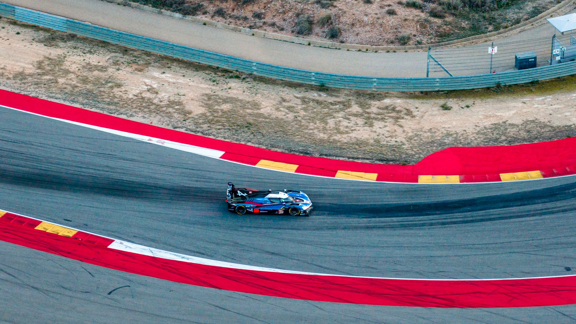 36 Makowiecki Frédéric (Fra), Gounon Jules (Fra), Martins Victor (Fra), Alpine Endurance Team, Alpine A424 #36, Hypercar, Drone Action During The Alpine Private Test Session At Motorland Aragón From February 25 To 26, 2026 In Alcañiz, Spain - Photo Drone C3C / Dppi