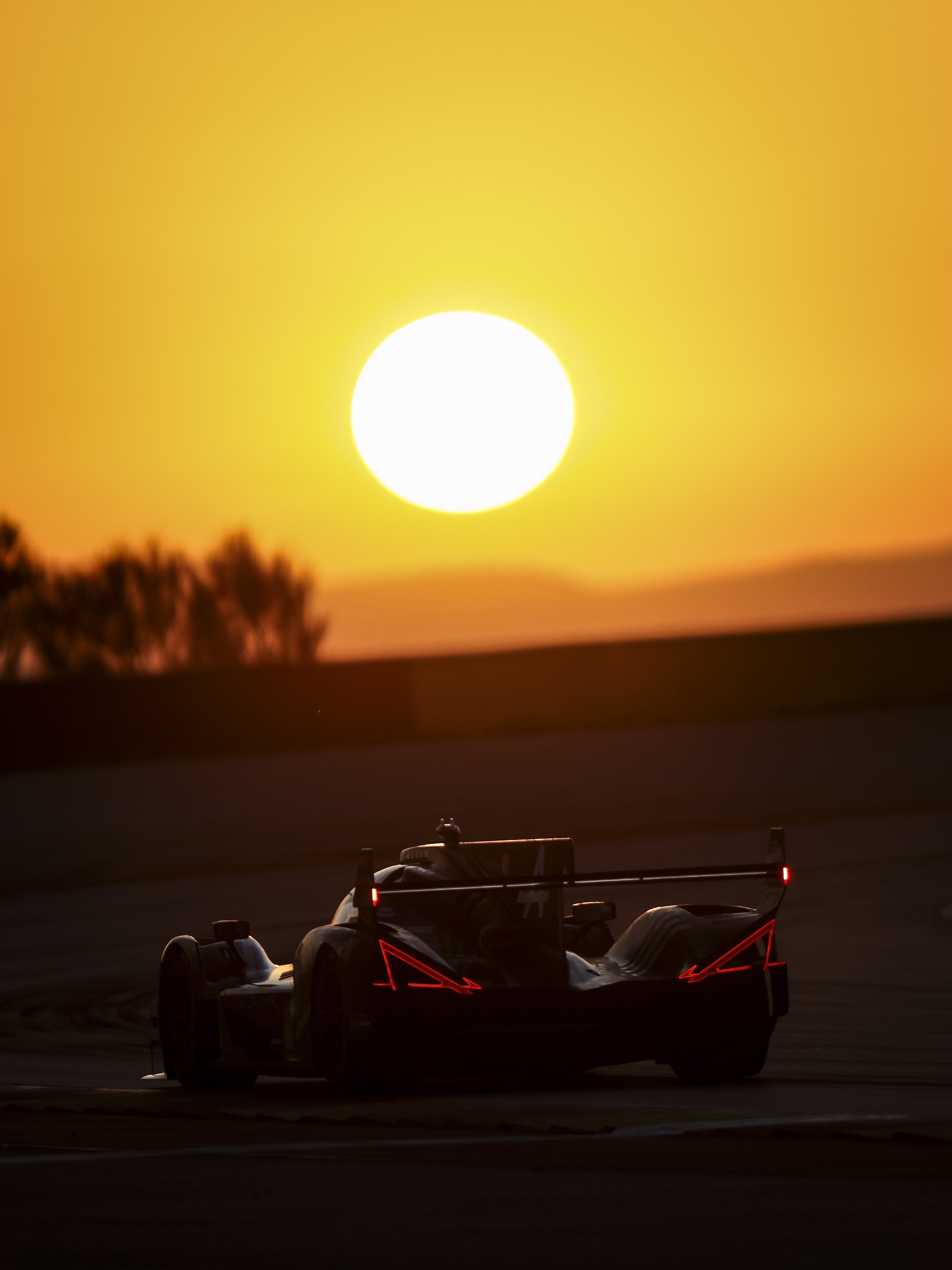 36 MAKOWIECKI Frédéric (fra), GOUNON Jules (fra), MARTINS Victor (fra), Alpine Endurance Team, Alpine A424 #36, Hypercar, action during the Alpine private test session on the MotorLand Aragon from Februar 25 to 26, 2026 in Alcaniz, Spain - Photo Xavier Bonilla / DPPI