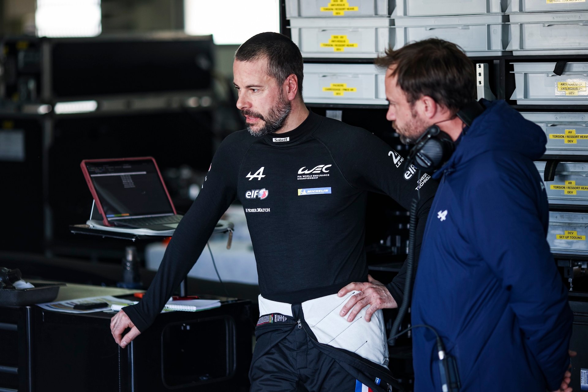 Makowiecki Frédéric (Fra), Alpine Endurance Team, Alpine A424 #36, Hypercar, Portrait, Lapierre Nicolas, Alpine Endurance Team Portrait During The Alpine Private Test Session At Motorland Aragón From February 25 To 26, 2026 In Alcañiz, Spain - Photo Xavier Bonilla / Dppi