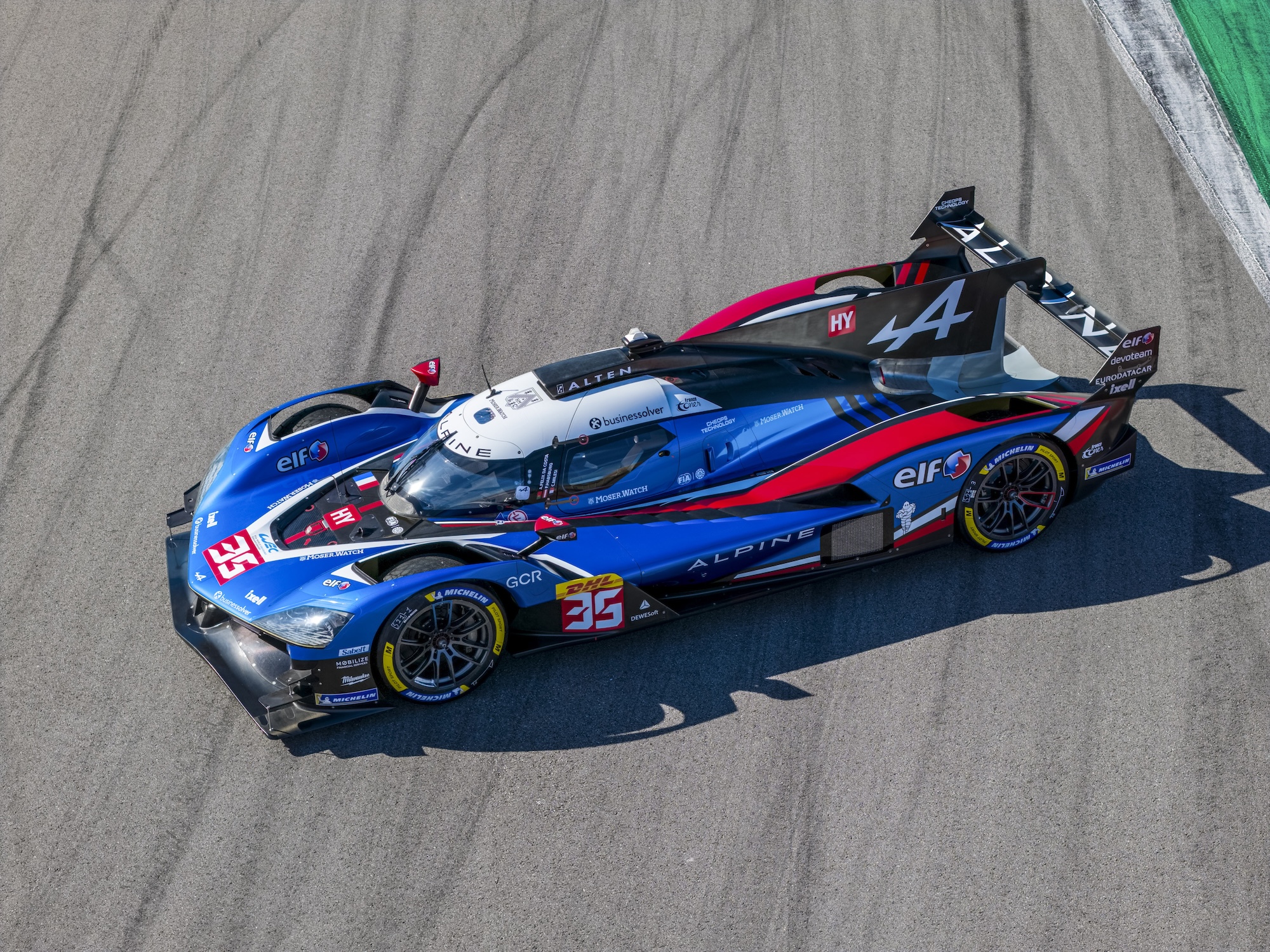 35 DA COSTA Antonio (por), HABSBURG Ferdinand (aut), MILESI Charles (fra), Alpine Endurance Team, Alpine A424 #35, Hypercar, action during the Alpine private test session on the MotorLand Aragon from Februar 25 to 26, 2026 in Alcaniz, Spain - Photo Drone C3C / DPPI