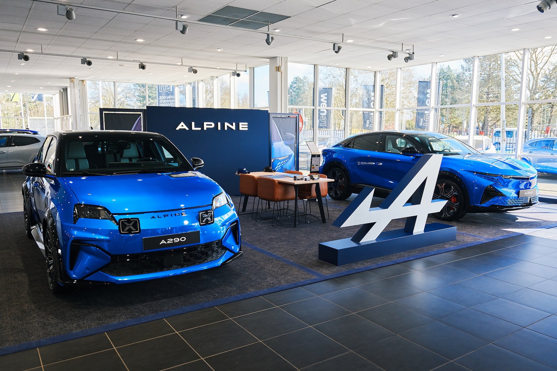 How Alpine Expanded Its French Network To 85 Sales Points 23 Alpine Points De Vente France 2026 Alpine A110 A290 A390