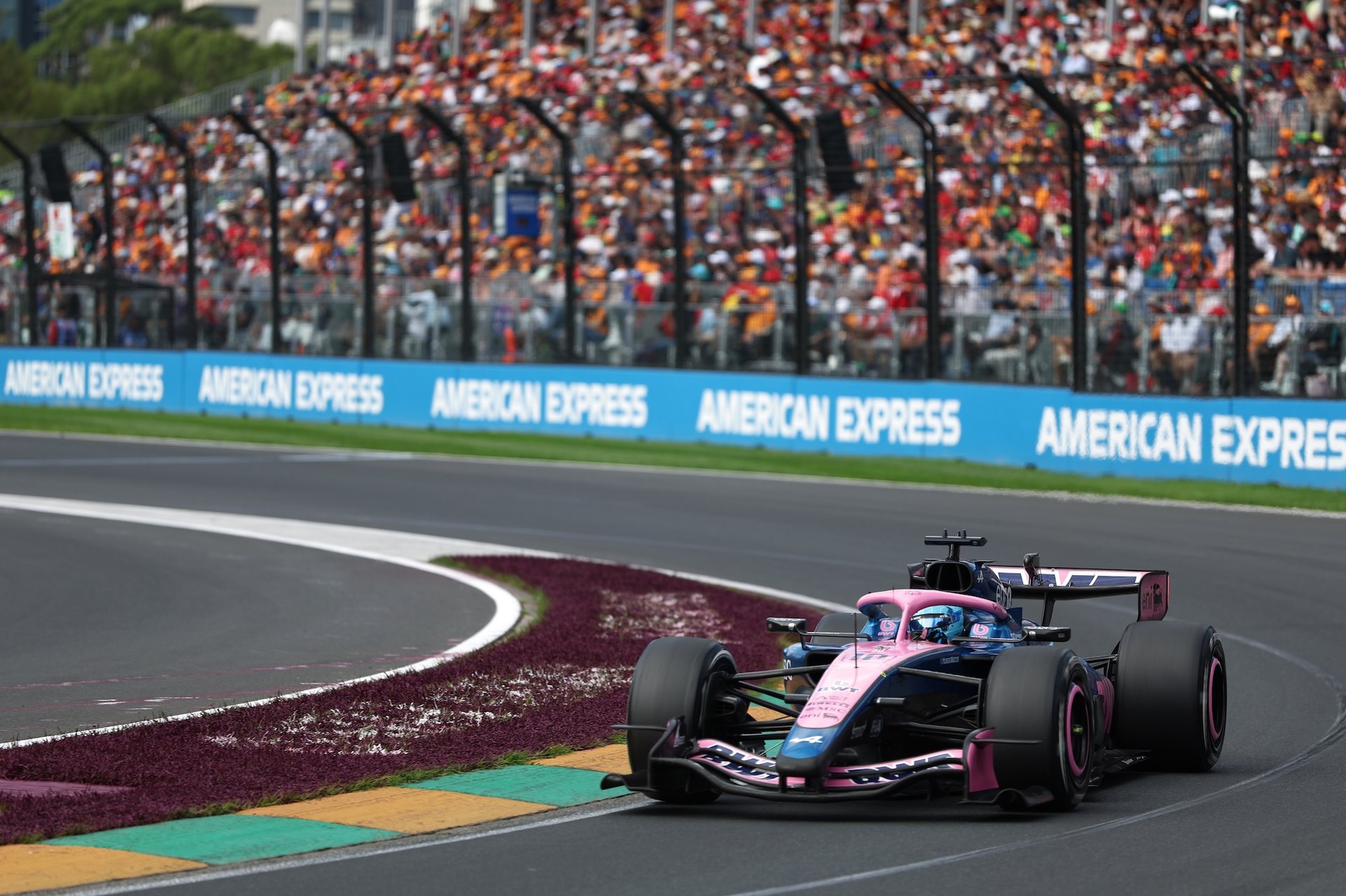 Bwt Alpine Formula One Team – Toto Wolff Vise Les 24 % D’otro Capital : Mercedes Prépare-T-Elle Sa Propre “Équipe B” En Formule 1 ? 8 Melbourne, Australia - March 08: Pierre Gasly Of France Driving The (10) Alpine F1 A526 Mercedes On Track During The F1 Grand Prix Of Australia At Albert Park Grand Prix Circuit On March 08, 2026 In Melbourne, Australia. (Photo By Peter Fox/Getty Images) Bwt Alpine Formula One Team
