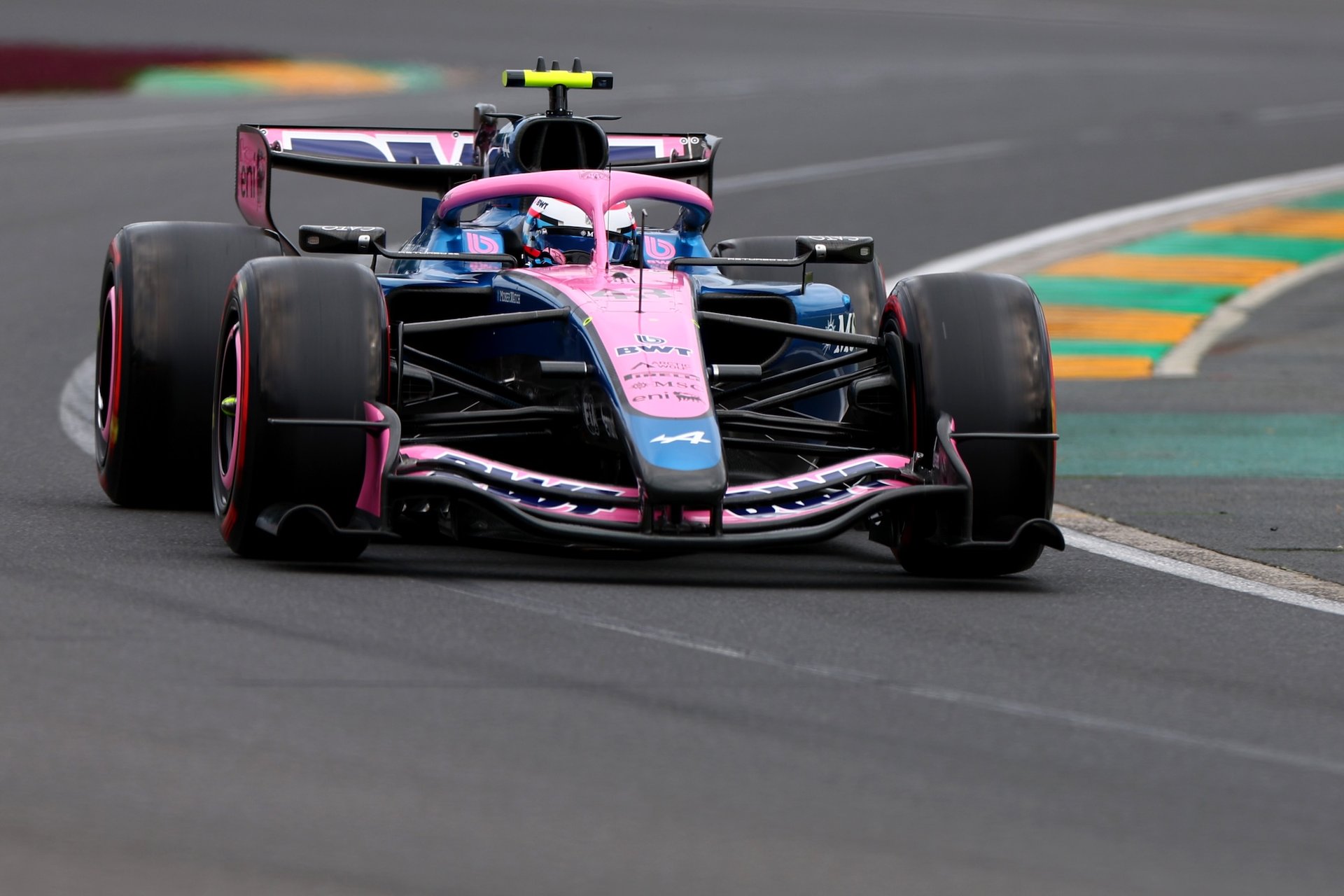 Bwt Alpine Formula One Team – El3 En Progrès Relatif, Qualifications Sans Réponse : À Melbourne, Enstone Doit Déjà Rendre Des Comptes 13 Melbourne, Australia - March 07: Franco Colapinto Of Argentina Driving The (43) Alpine F1 A526 Mercedes On Track During Qualifying Ahead Of The F1 Grand Prix Of Australia At Albert Park Grand Prix Circuit On March 07, 2026 In Melbourne, Australia. (Photo By Joe Portlock/Getty Images)
