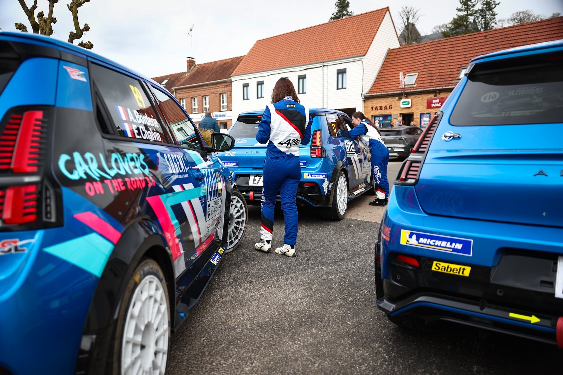 Alpine A290 Rally Trophy: Melvin Rabilloud Strikes Early At Le Touquet 17 Trophée Alpine A290 Rallye, Parc De Recharge During The Rallye Le Touquet Pas-De-Calais 2026, 1St Round Of The Championnat De France Des Rallyes 2026, From March 27 To 28 In Le Touquet, France - Photo André Ferreira / Dppi