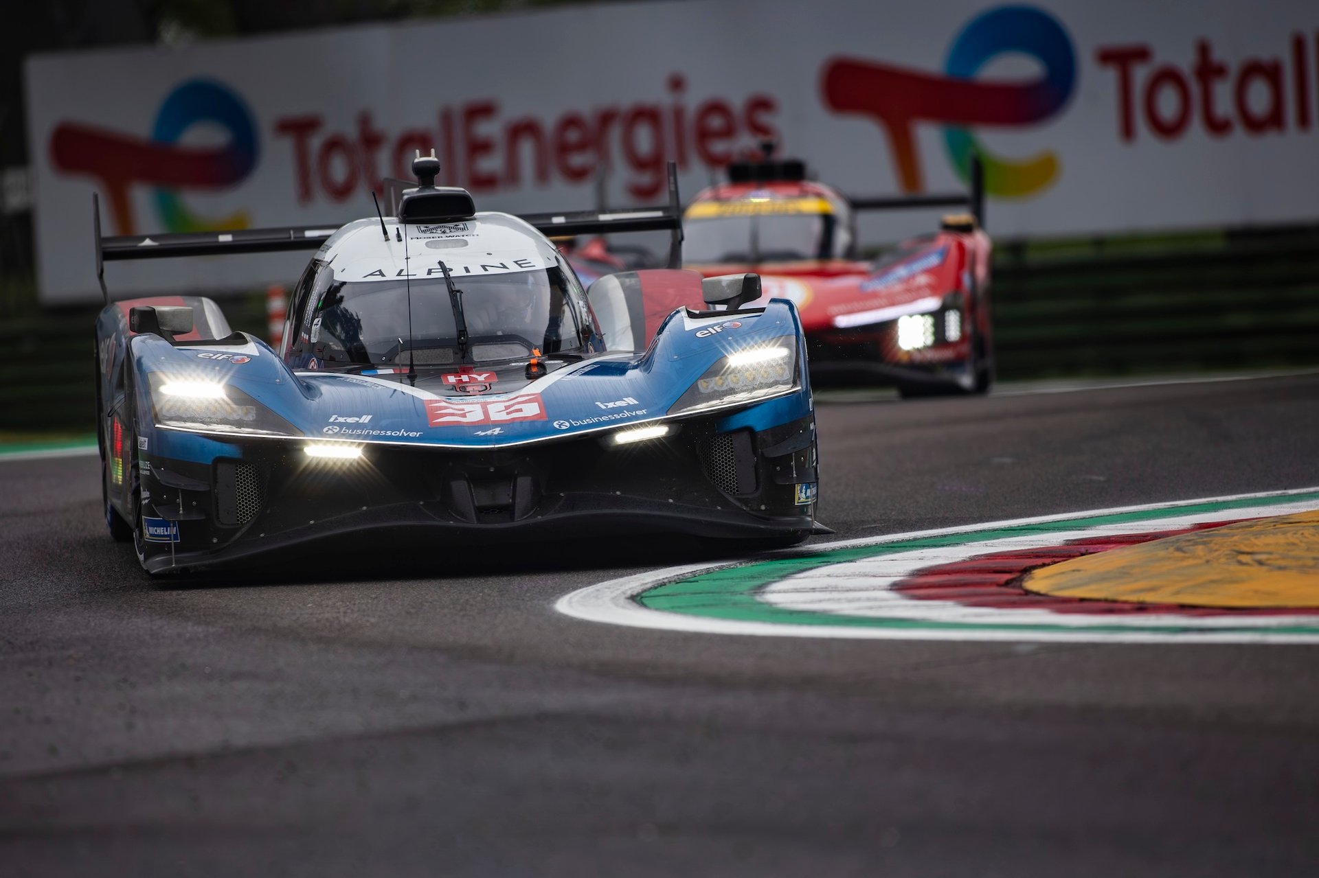 Alpine A424 Après 2026 : Quelles Options Pour Survivre À La Fin Du Programme Hypercar Usine ? 3 36 Gounon Jules (Fra), Makowiecki Frédéric (Fra), Martins Victor (Fra), Alpine Endurance Team, Alpine A424 #36, Hypercar, Action During The Prologue Of The 2026 Fia World Endurance Championship, From April 13 To 14, 2026 On The Autodromo Enzo E Dino Ferrari In Imola, Italy - Photo Thomas Fenetre / Dppi