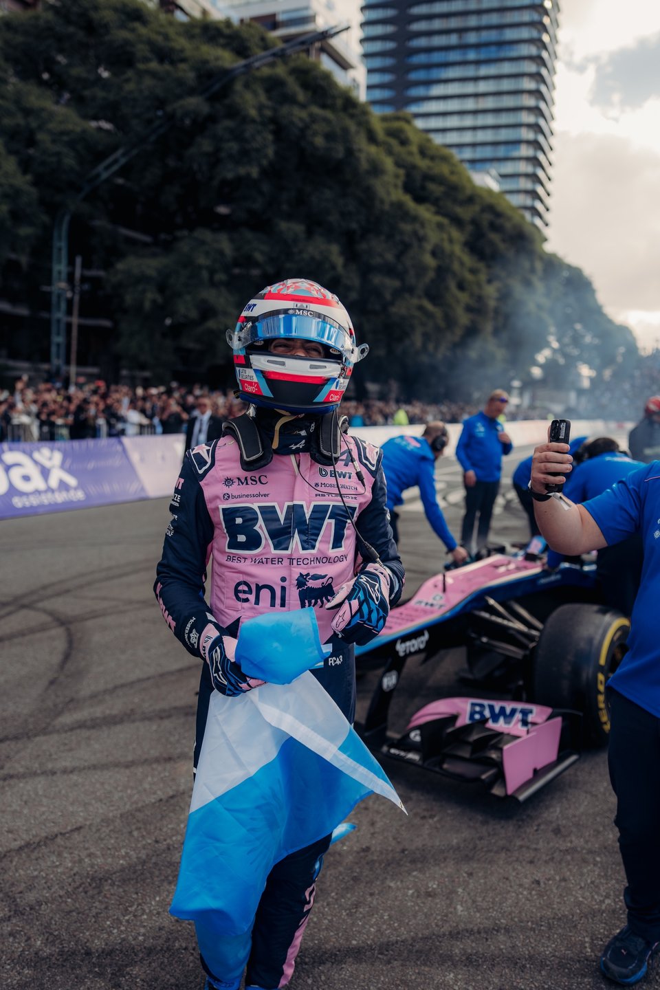 Franco Colapinto À Buenos Aires : 600 000 Fans, Une Alpine F1 En Démonstration Et Un Road Show Historique En Argentine 25 Bwt Alpine Formula One Team Franco Colapinto Argentine Buenos Aires Roadshow 2026 20 | Franco Colapinto À Buenos Aires : 600 000 Fans, Une Alpine F1 En Démonstration Et Un Road Show Historique En Argentine