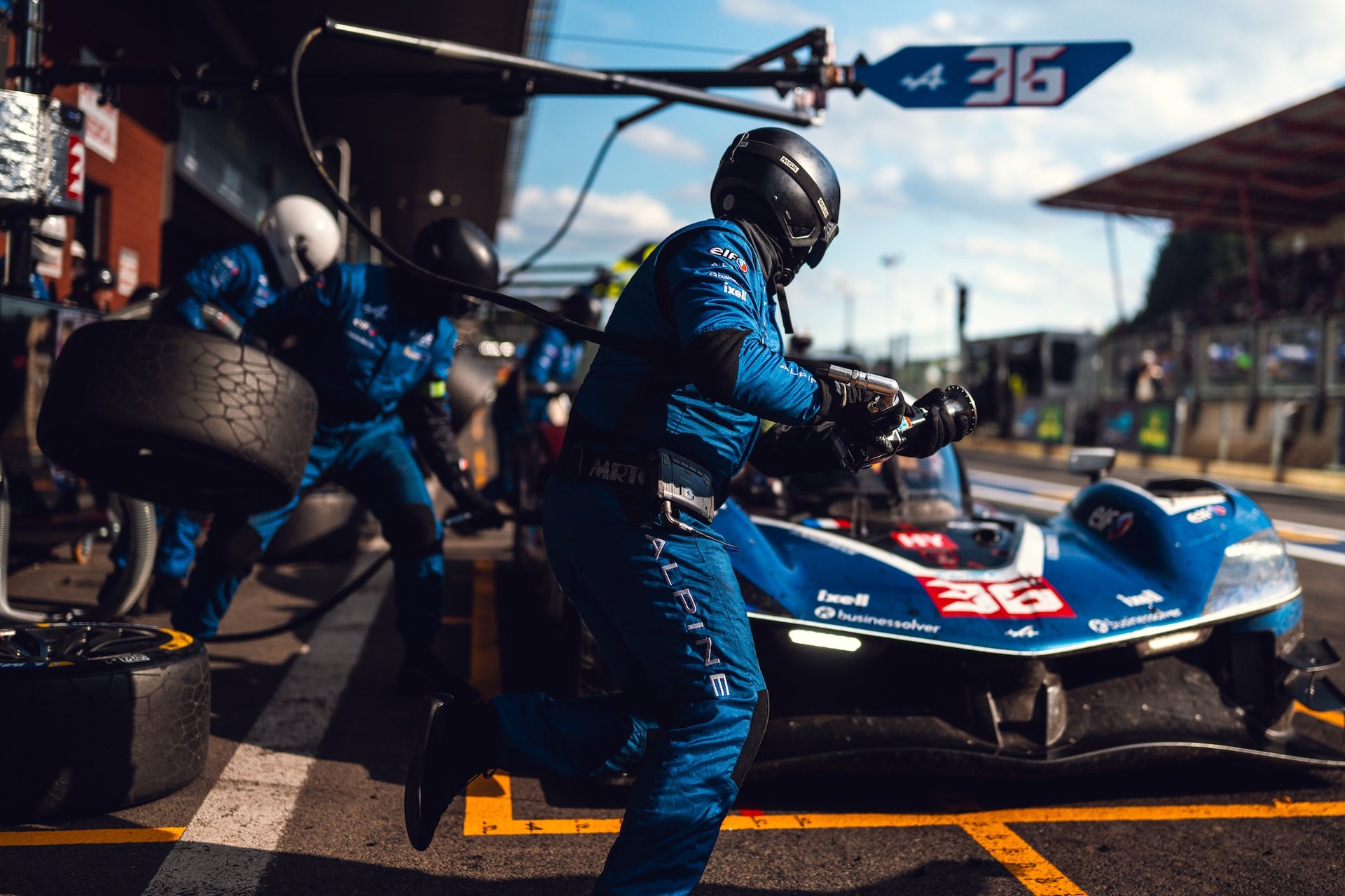L’alpine A424 Dans Le Match Jusqu’au Chaos : Alpine Endurance Team Quitte Spa Avec Des Regrets 21 36 Gounon Jules (Fra), Makowiecki Frédéric (Fra), Martins Victor (Fra), Alpine Endurance Team, Alpine A424 #36, Hypercar, Ambience During The 6 Hours Of Spa 2026, 2Nd Round Of 2026 Fia World Endurance Championship, From May 6 To 10, 2026 On Ton The Circuit De Spa-Francorchamps In Stavelot, Belgium- Photo Marian Chytka / Mch Photography