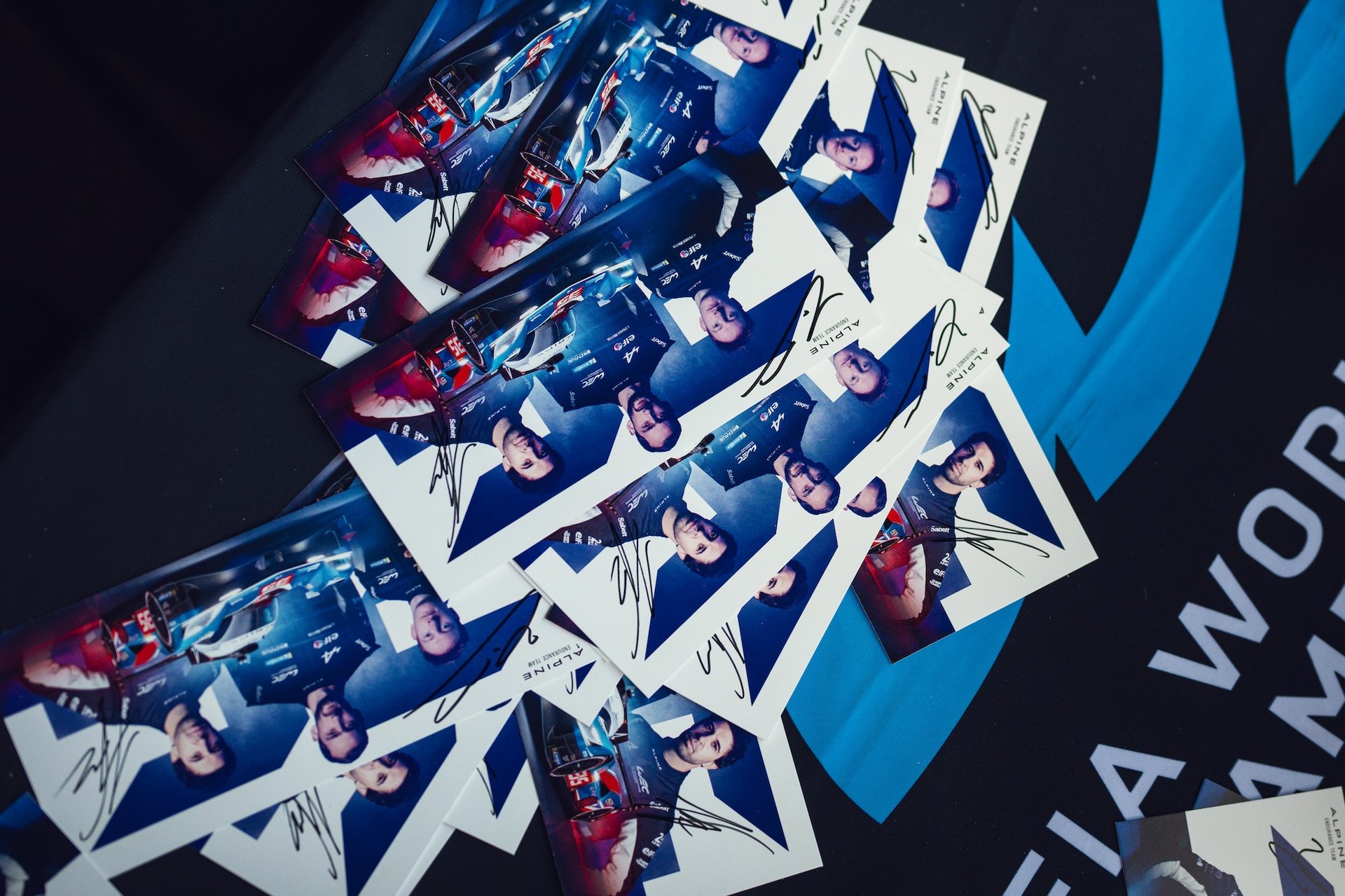 L’alpine A424 Dans Le Match Jusqu’au Chaos : Alpine Endurance Team Quitte Spa Avec Des Regrets 19 Autograph Session, Alpine Endurance Team, Alpine A424, Hypercar, Ambience During The 6 Hours Of Spa 2026, 2Nd Round Of 2026 Fia World Endurance Championship, From May 6 To 10, 2026 On Ton The Circuit De Spa-Francorchamps In Stavelot, Belgium- Photo Marian Chytka / Mch Photography